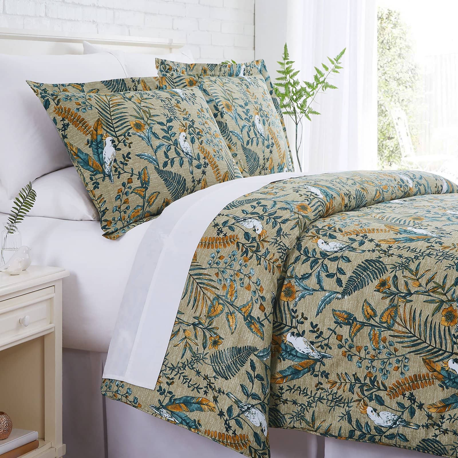 Paradise Cotton Duvet Cover in Off White#color_paradise-off-white
