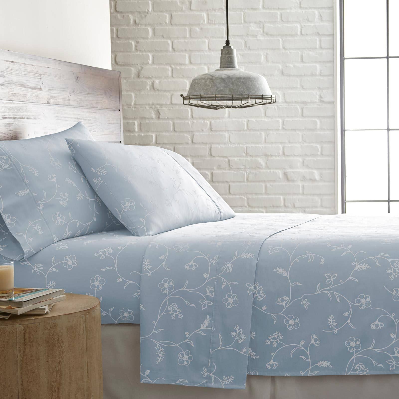 Sweetbrier 100% Cotton Sateen Extra Deep Pocket Sheets Set Luxury Collection in Ballard Blue with White Flowers#color_sweetbrier-ballard-blue-with-white-flowers