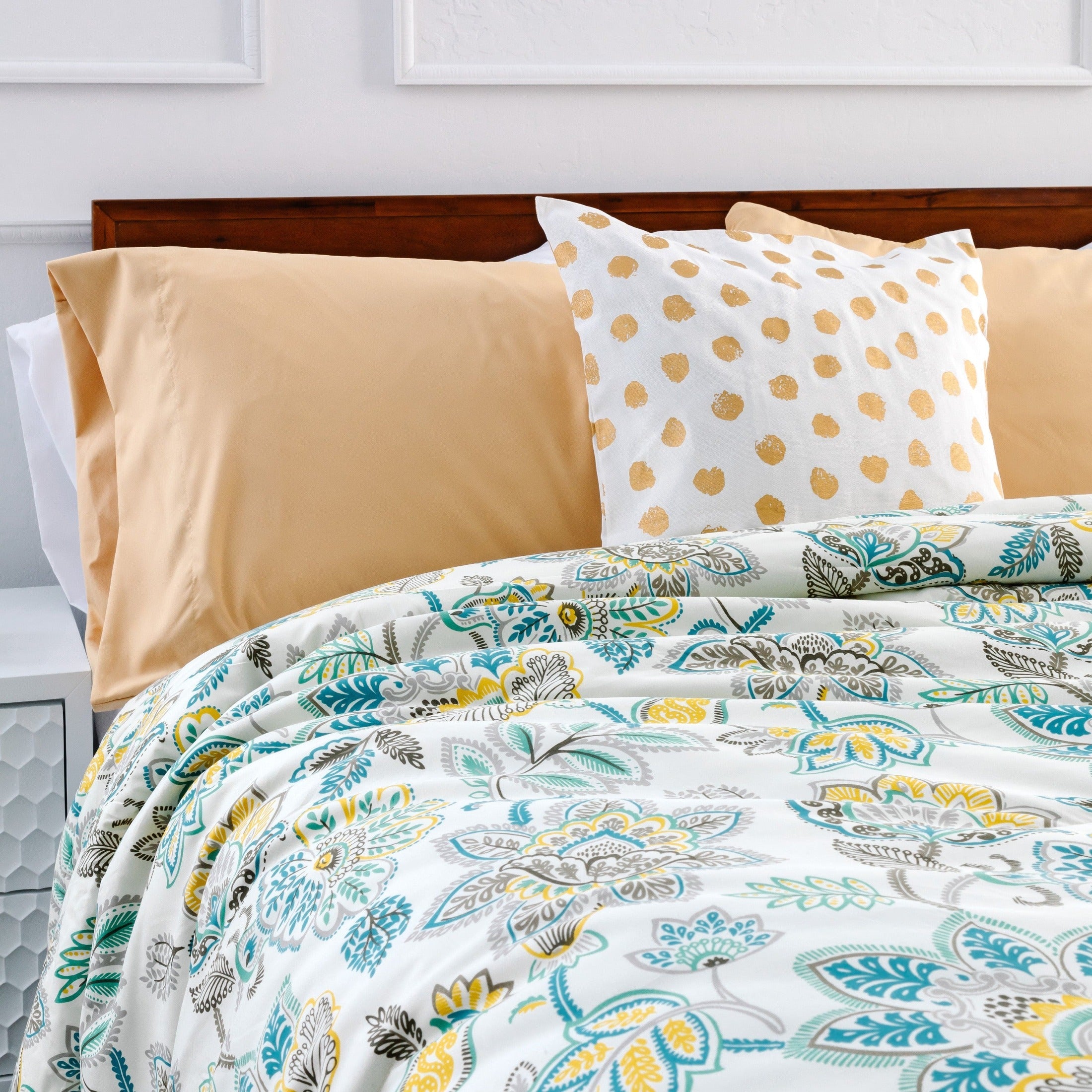 Wanderlust Comforter Set