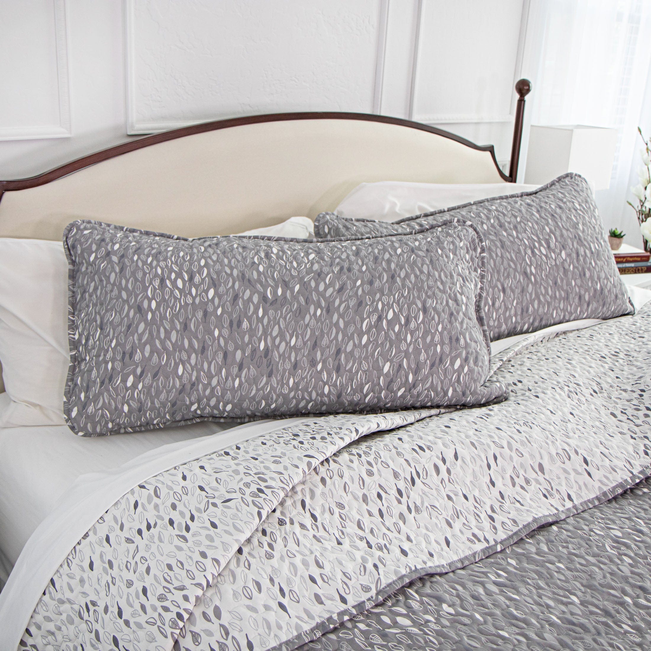 Botanical Leaves Reversible Quilt Set