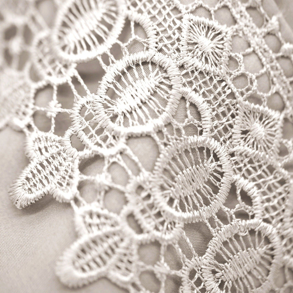 Vilano Lace Hem Pillow Cases
