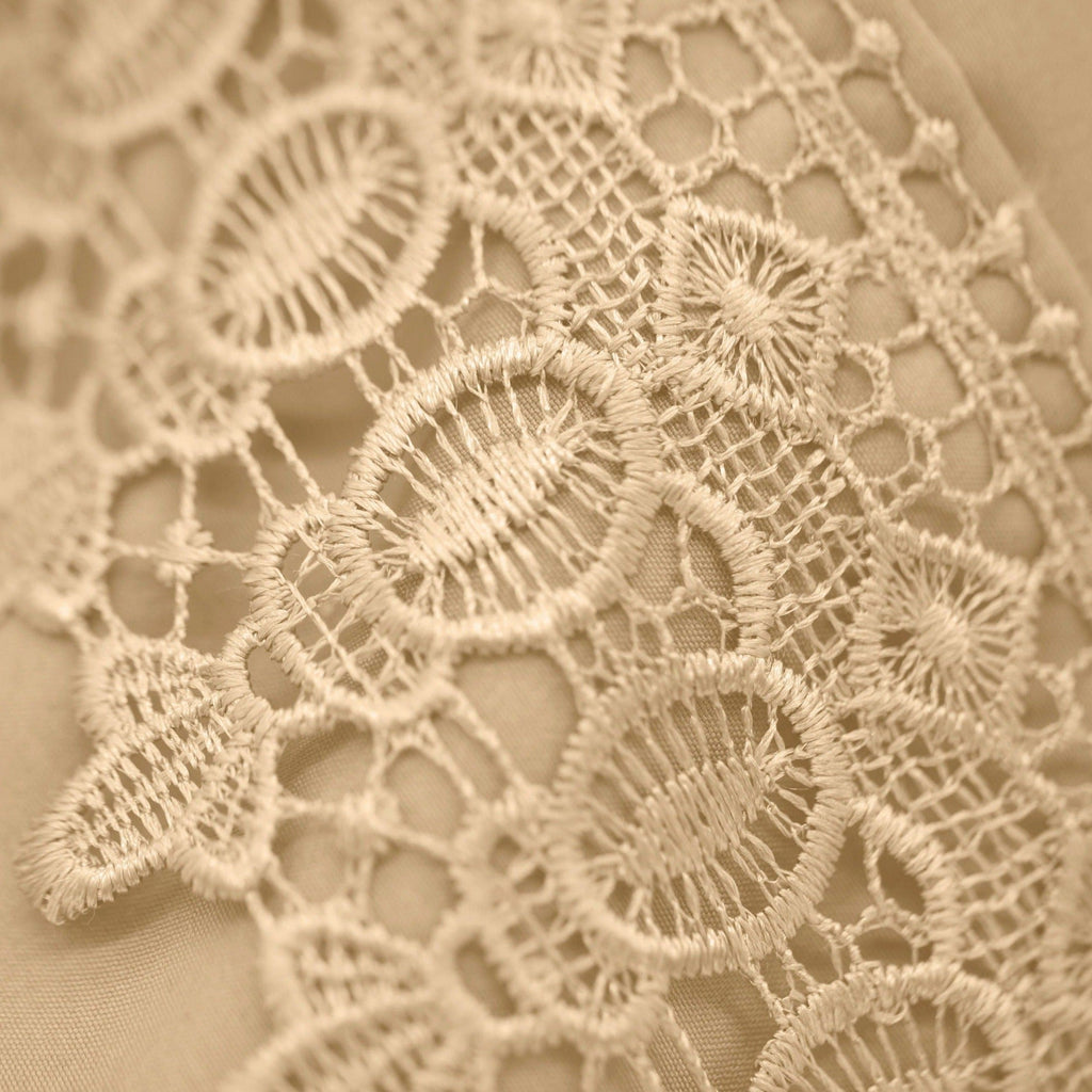 Vilano Lace Hem Pillow Cases