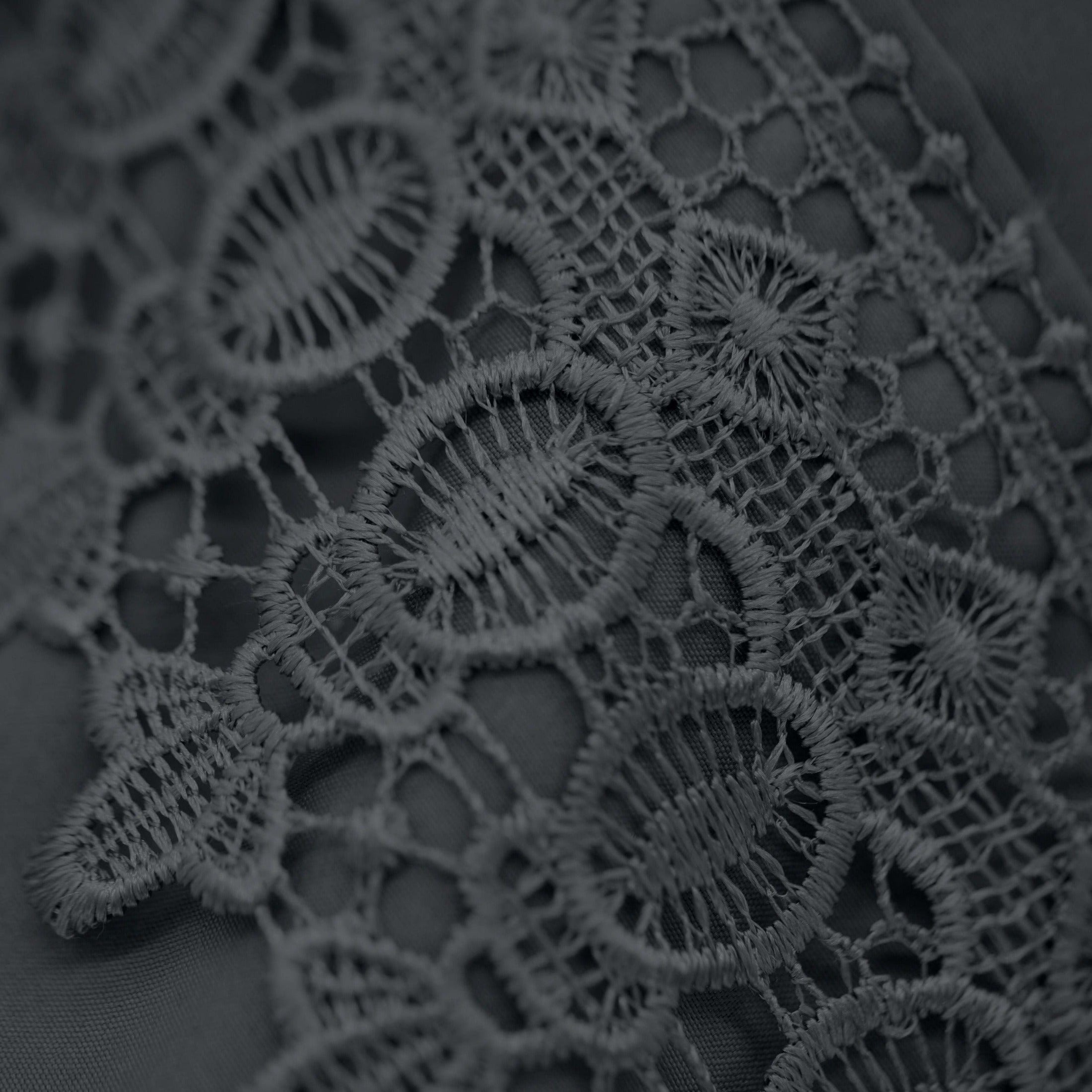 Vilano Lace Hem Pillow Cases