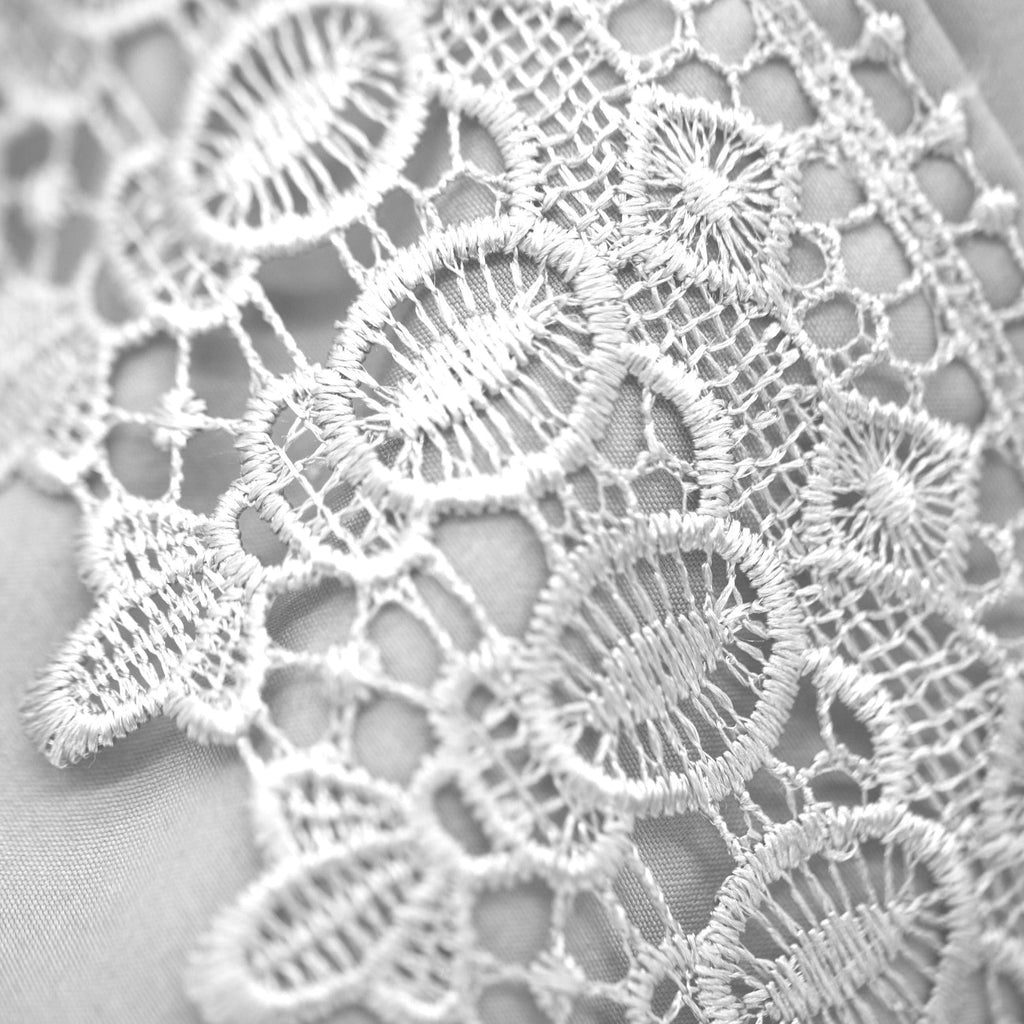 Vilano Lace Hem Pillow Cases