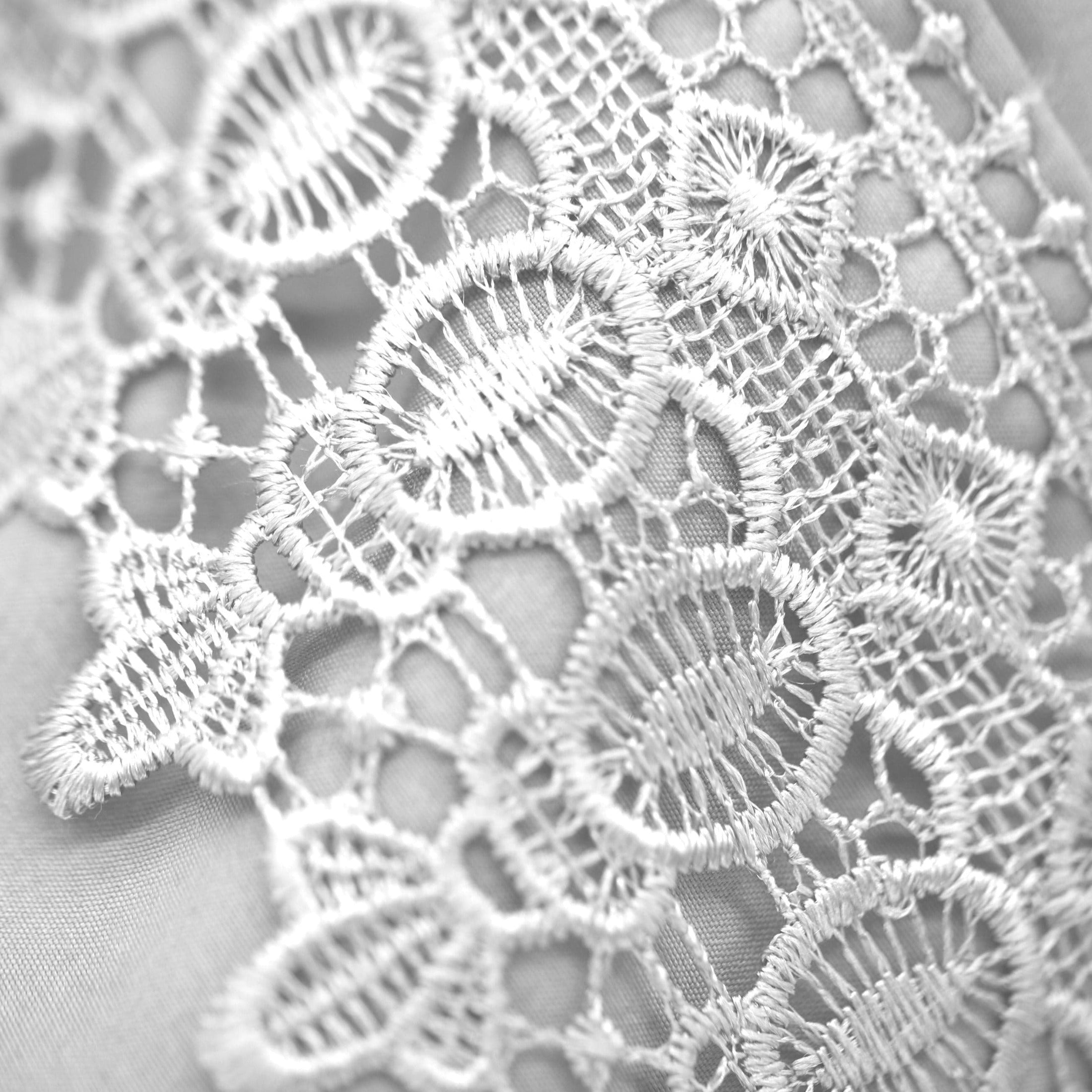 Vilano Lace Hem Pillow Cases