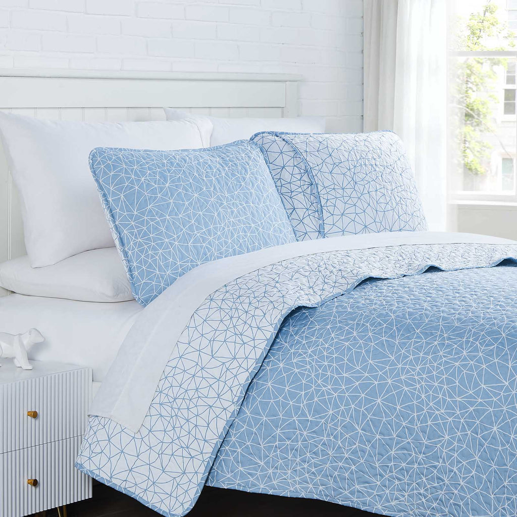 #color_geometric-maze-blue
