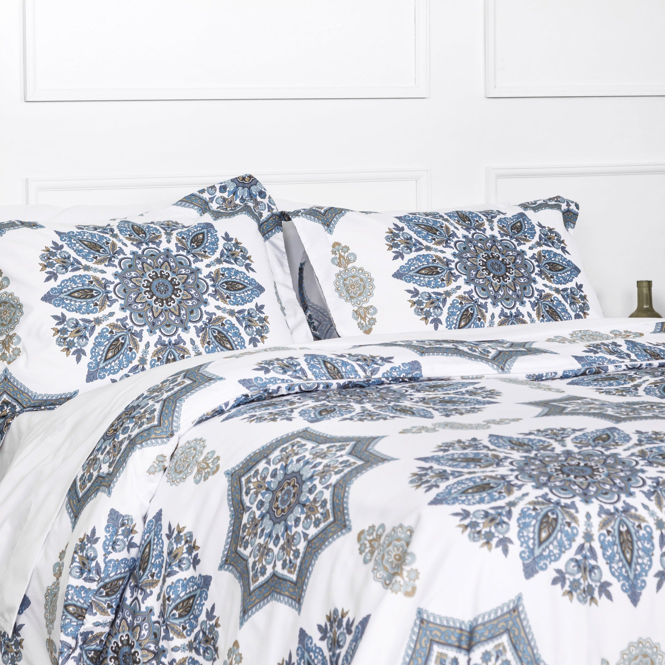 Infinity Comforter Set