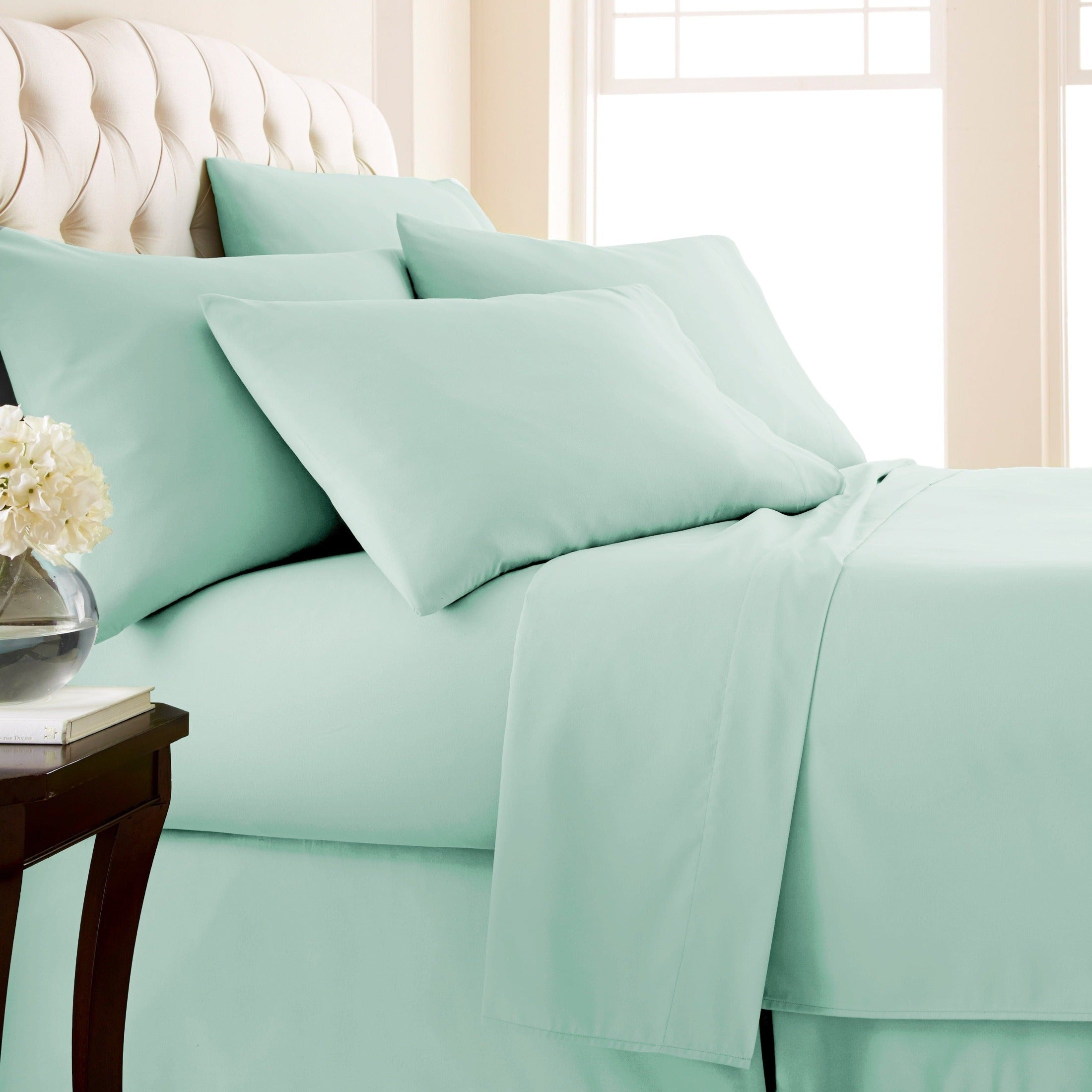 Side View of Everyday Essentials 6-Piece Sheet Set in Light Green#color_light-green