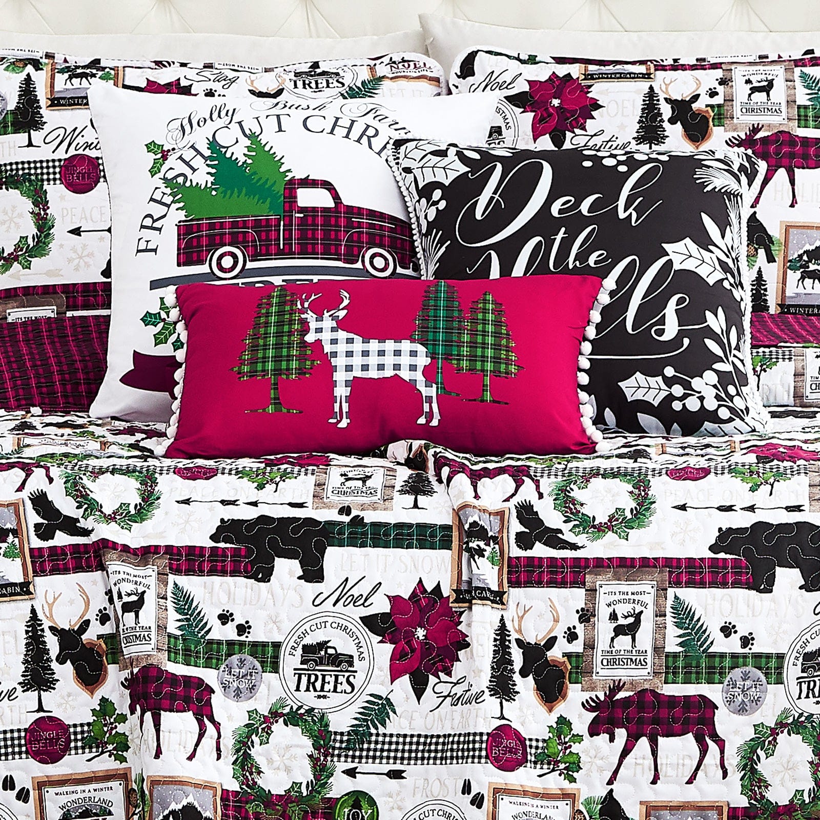 Merry Town 6-Piece Quilt Bedding Set