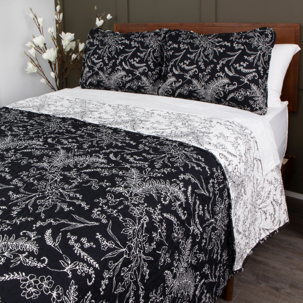 Winter Brush Reversible Quilt Set