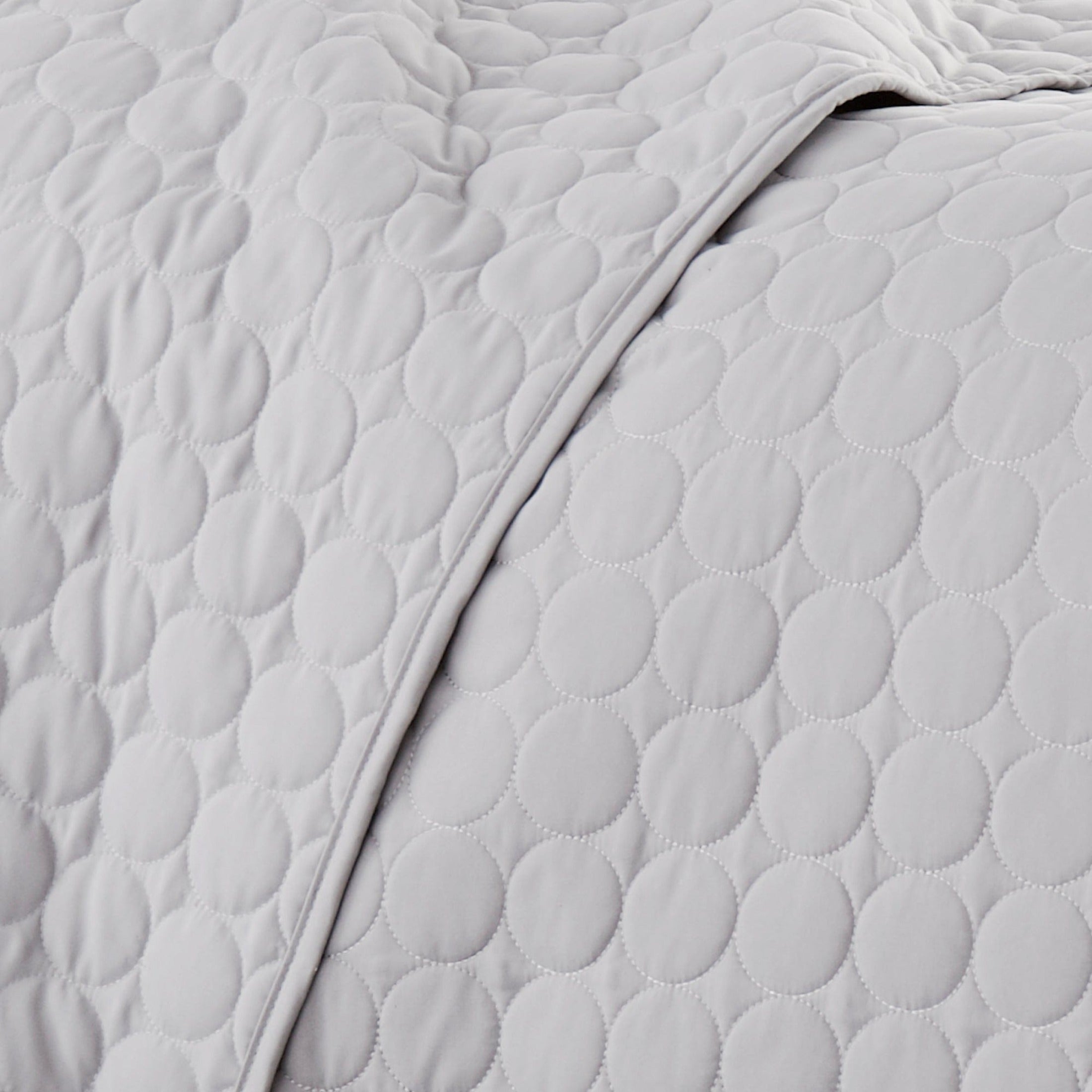 Southshore Essentials Quilt Set
