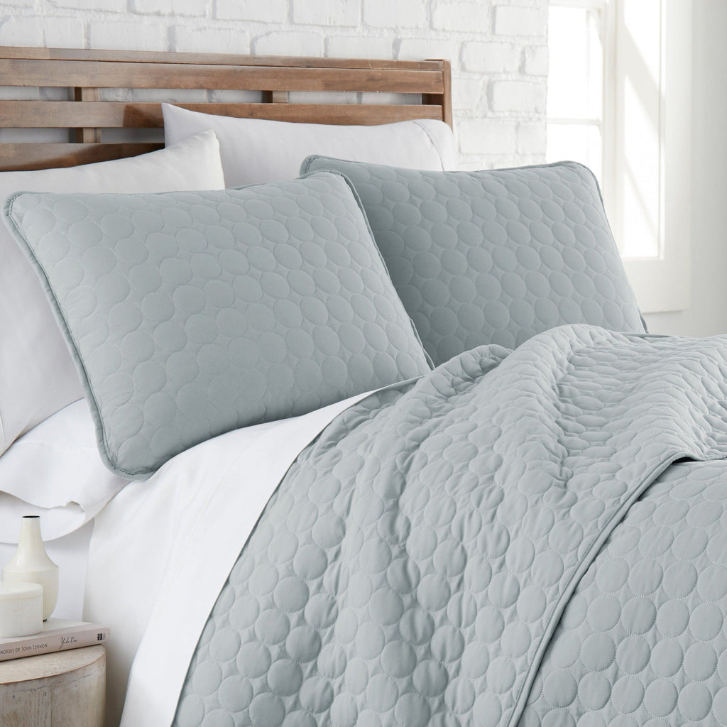 Southshore Essentials Quilt Set