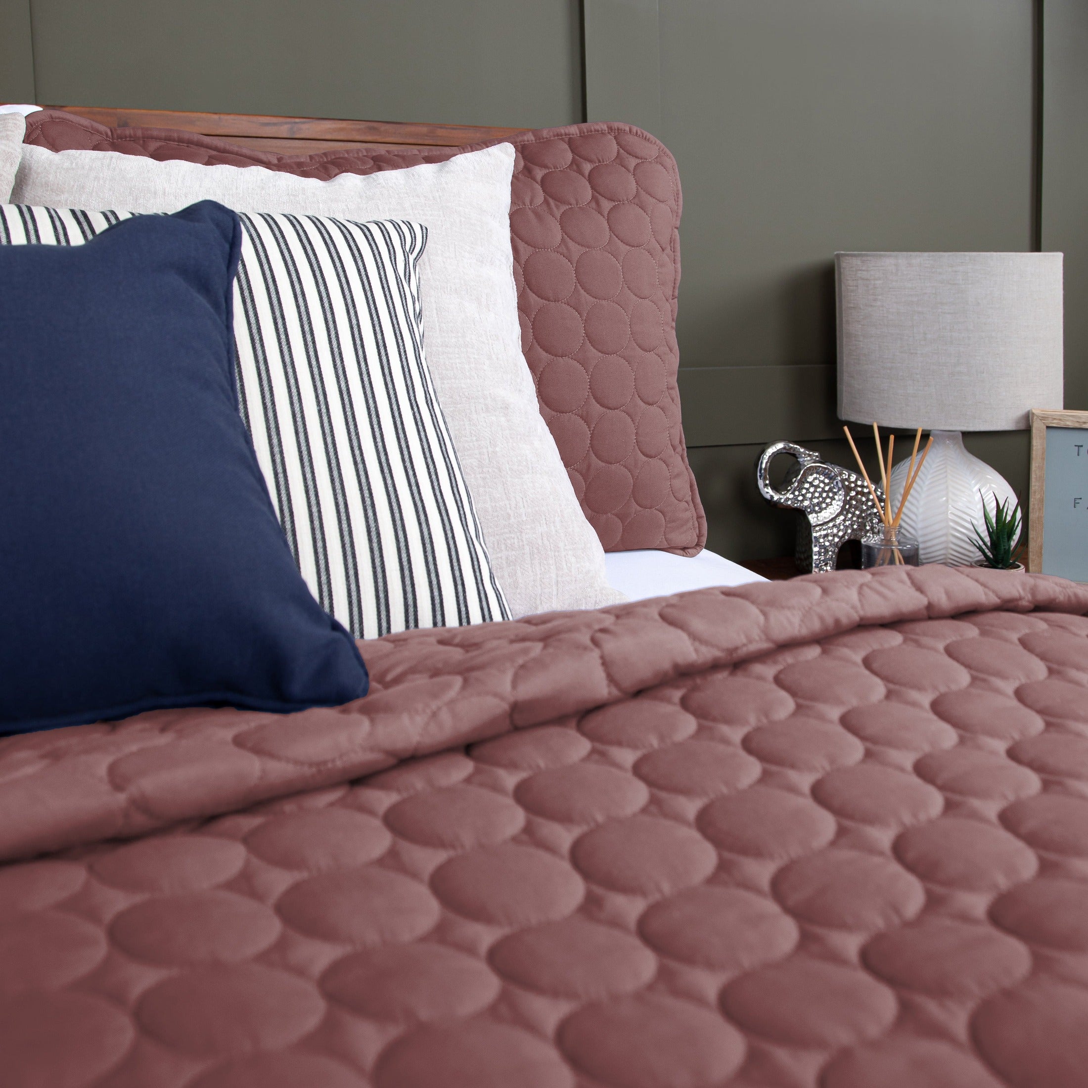 Southshore Essentials Quilt Set