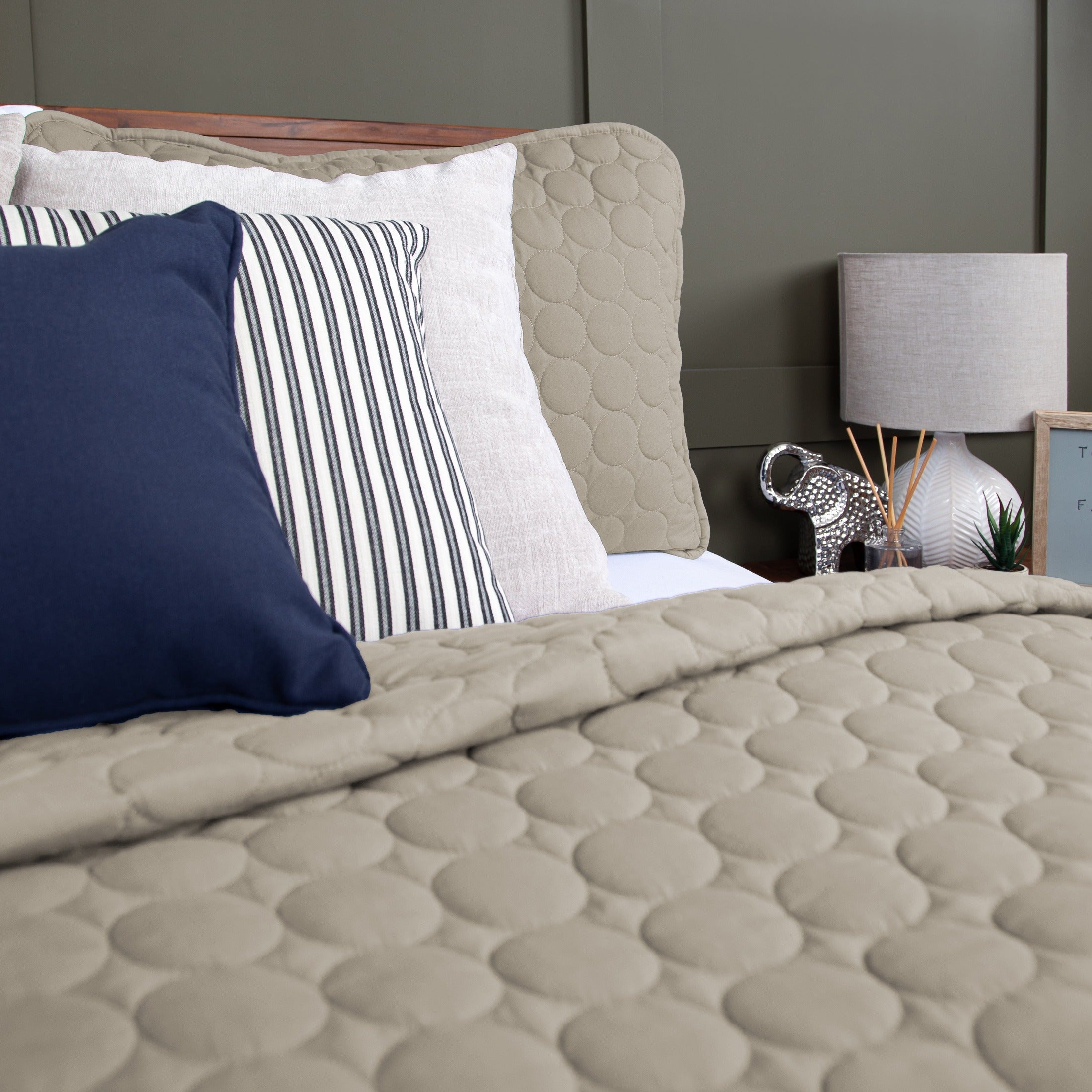 Southshore Essentials Quilt Set