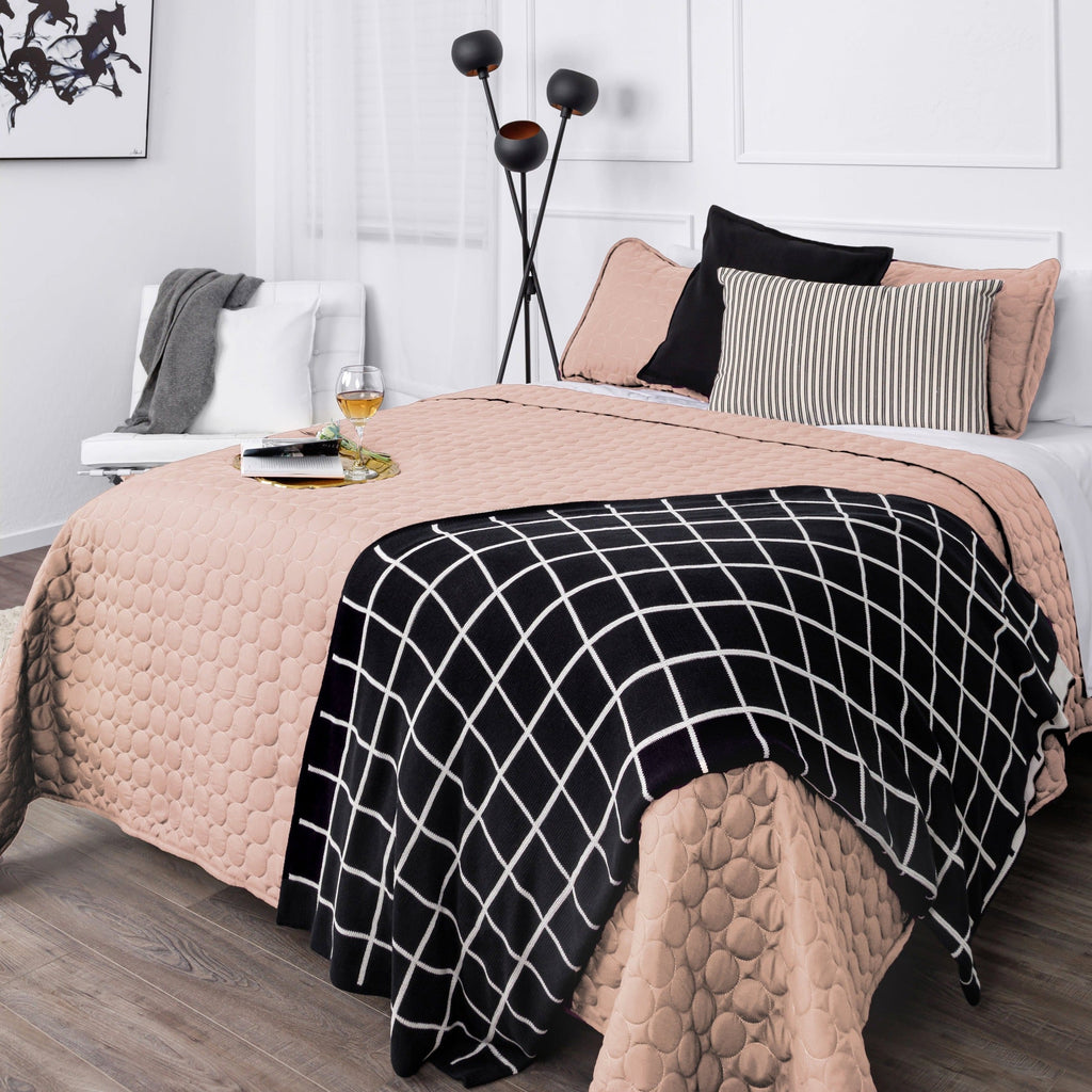 Southshore Essentials Quilt Set