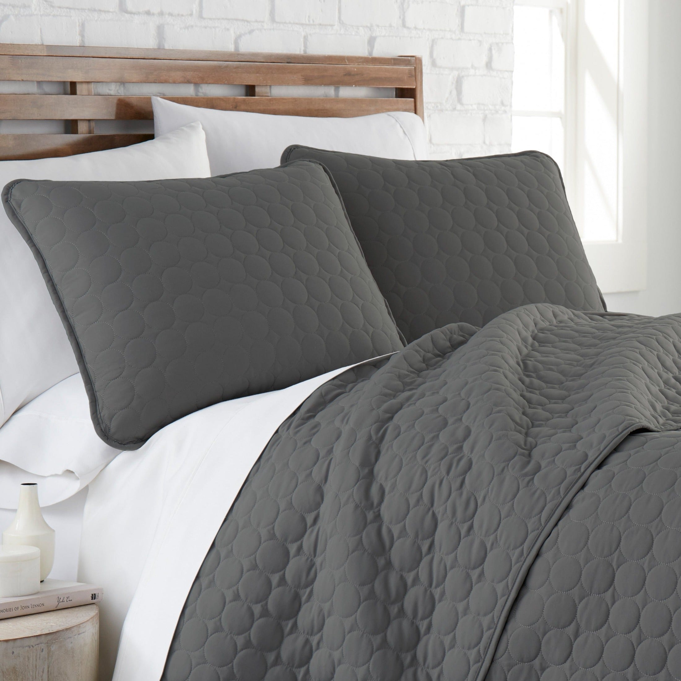 Southshore Essentials Quilt Set