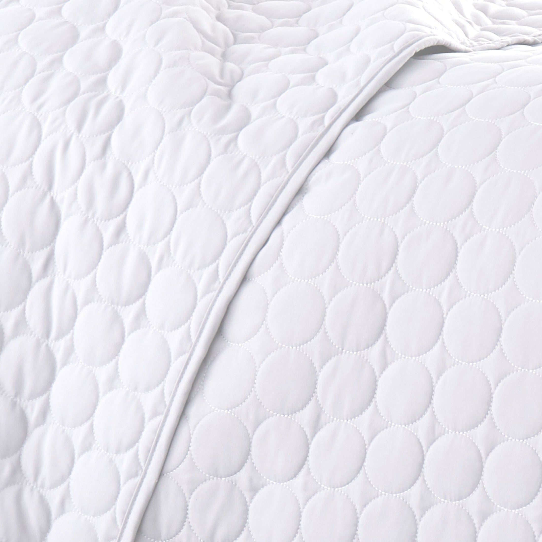Southshore Essentials Quilt Set