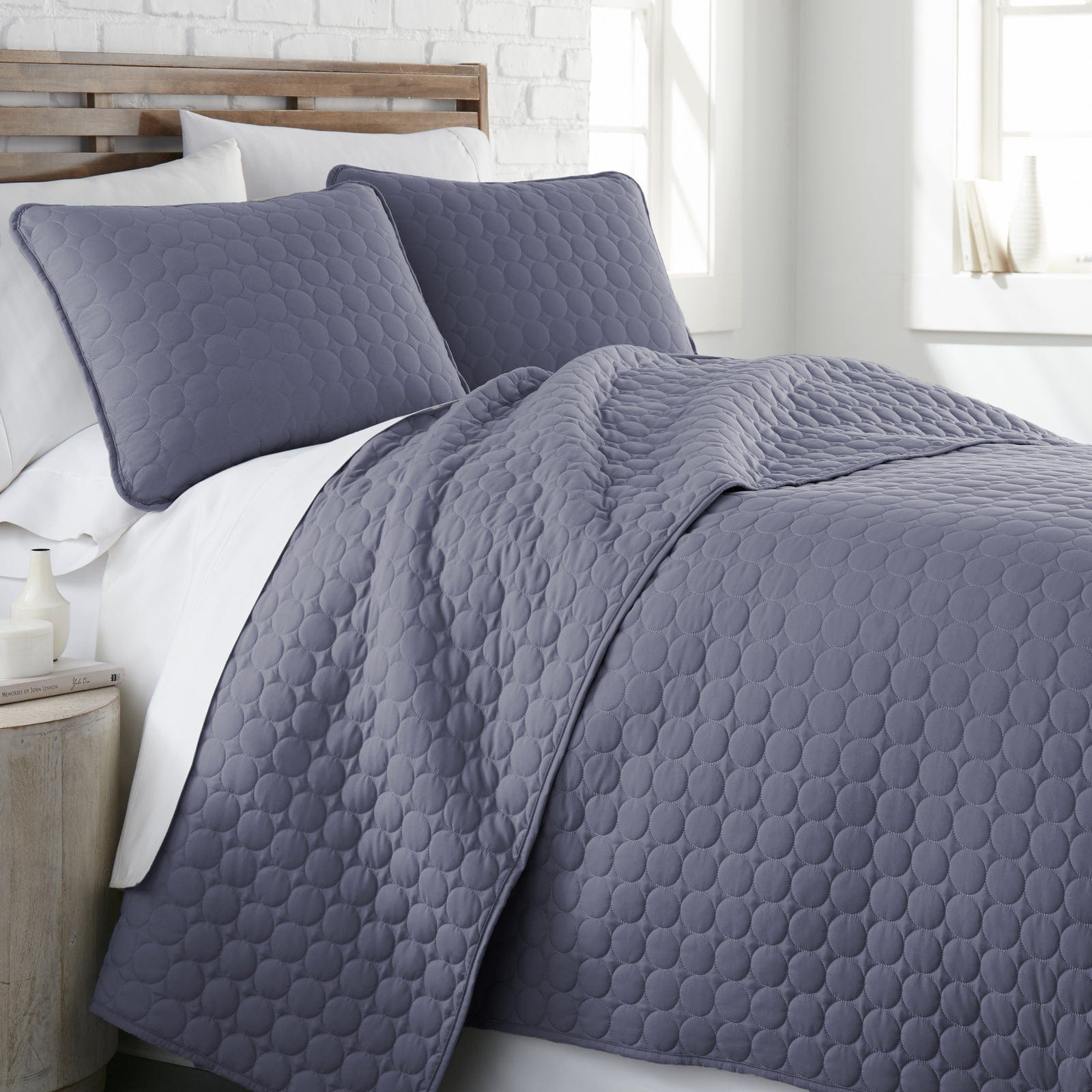 Side View of Southshore Essentials Quilt Set in Denim#color_denim