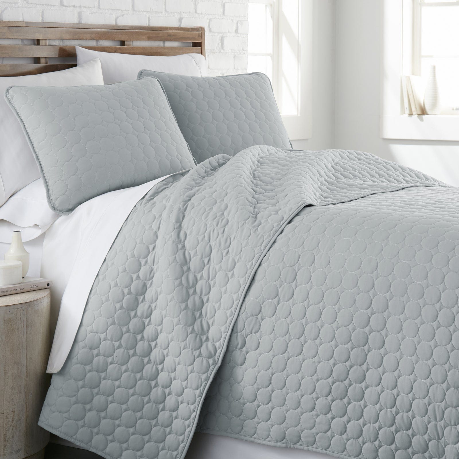 Side View of Southshore Essentials Quilt Set in Harbor Mist#color_harbor-mist