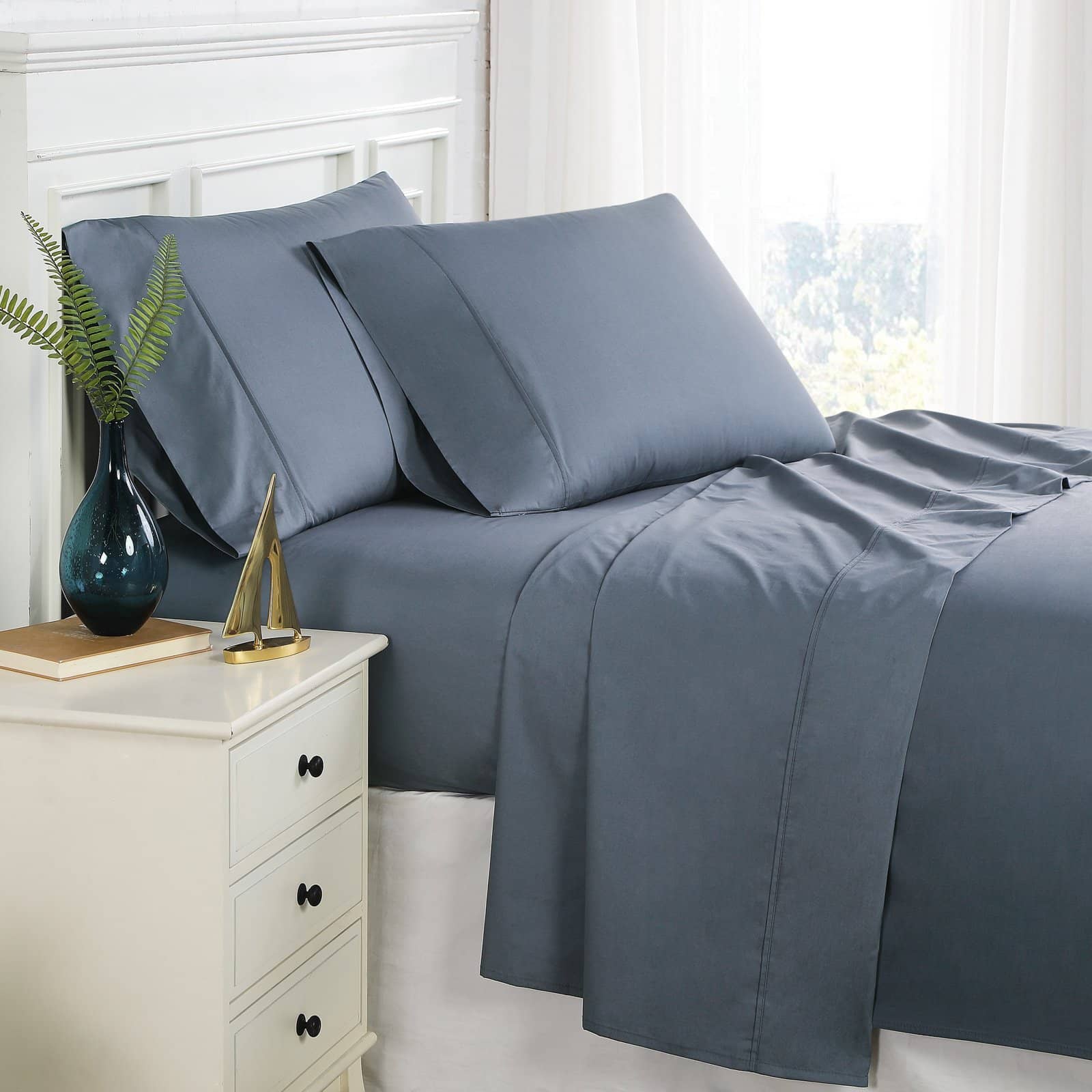 Percale Sheet Set in Steel Blue#color_percale-steel-blue