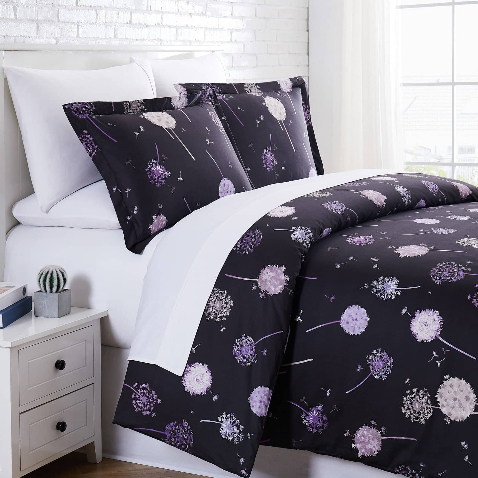 Dandelion Dreams Duvet Cover in Carbon#color_dandelion-carbon