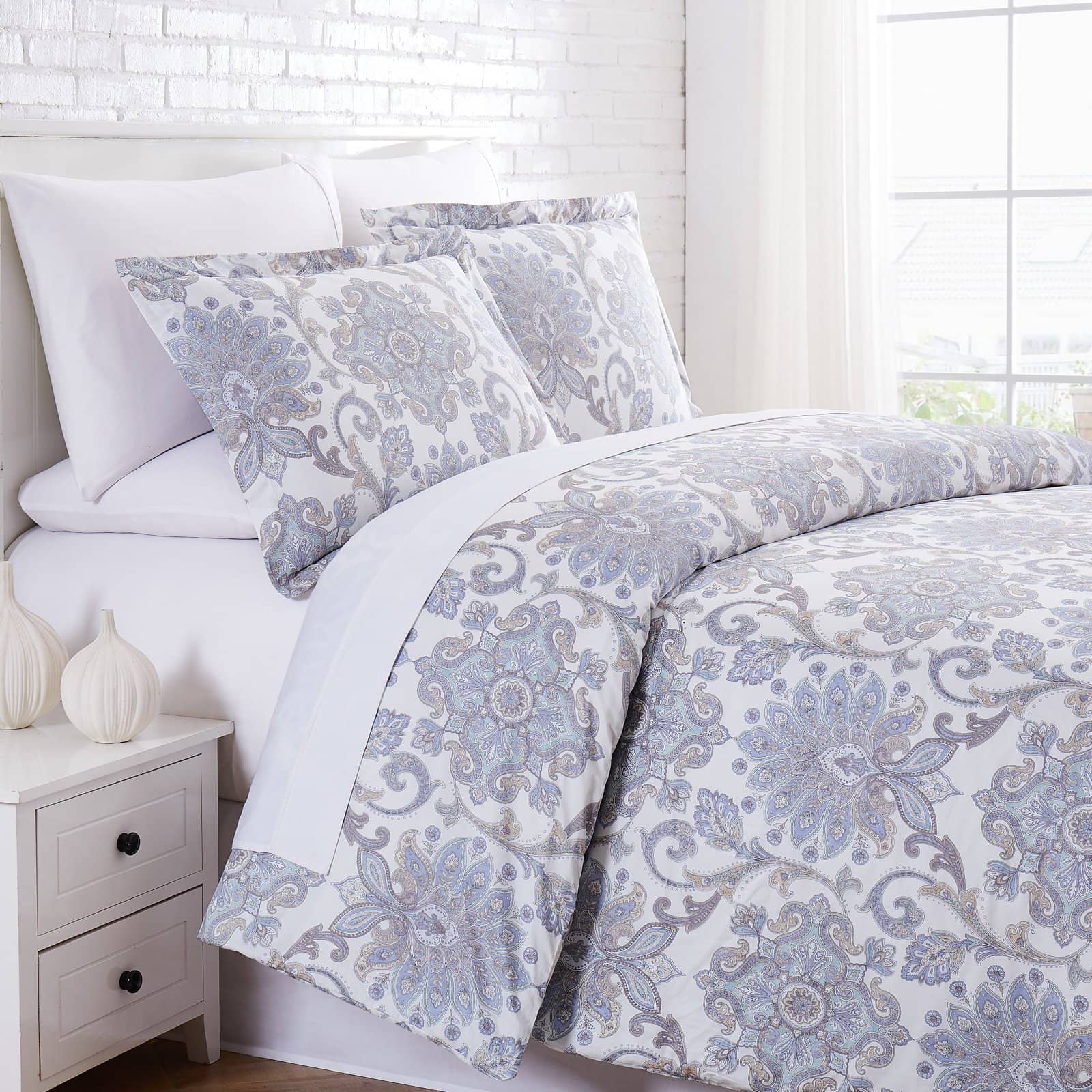 Side View of Serenity Duvet Cover Set in Aqua#color_serenity-aqua