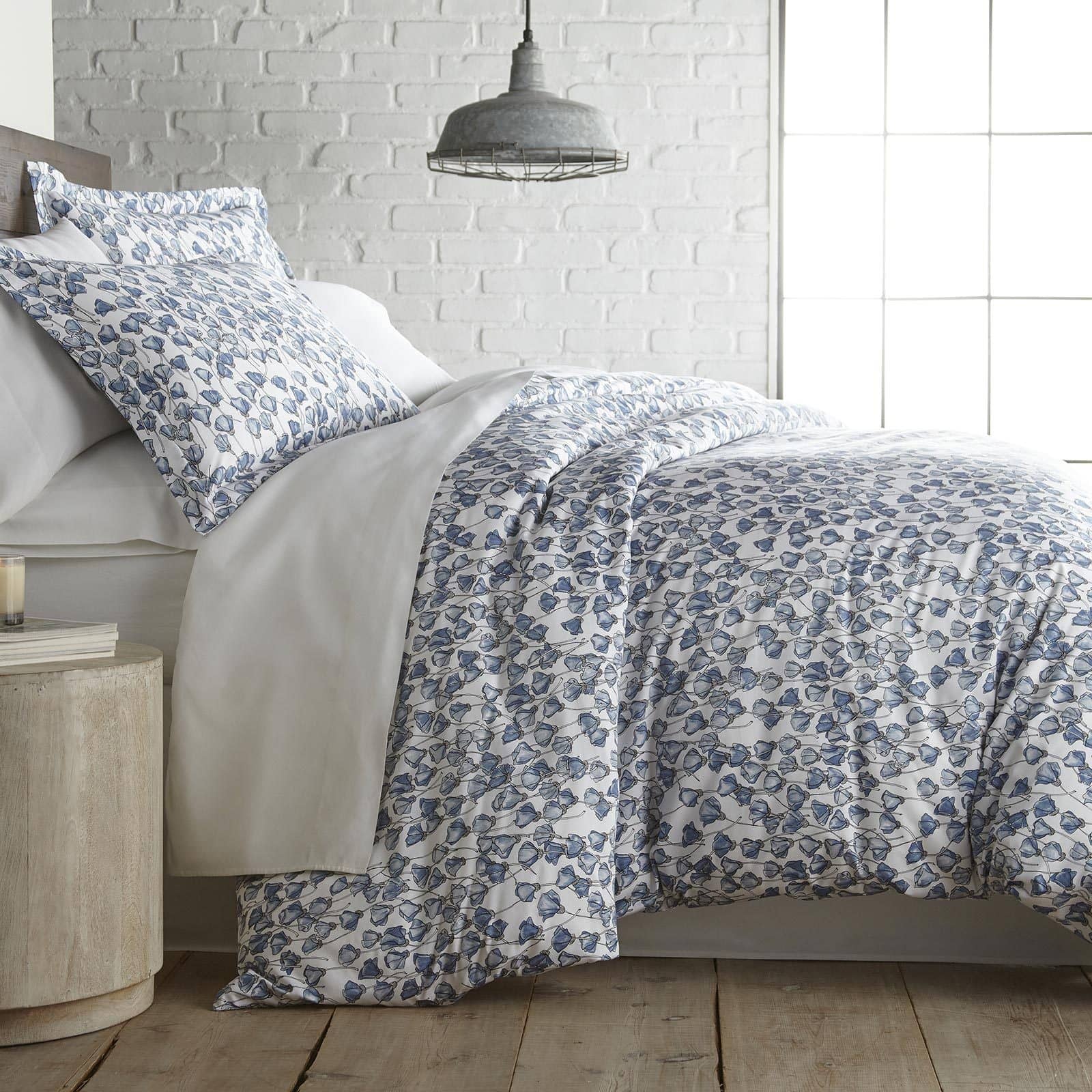 Forevermore Cotton Duvet Cover Set in Blue#color_forevermore-blue