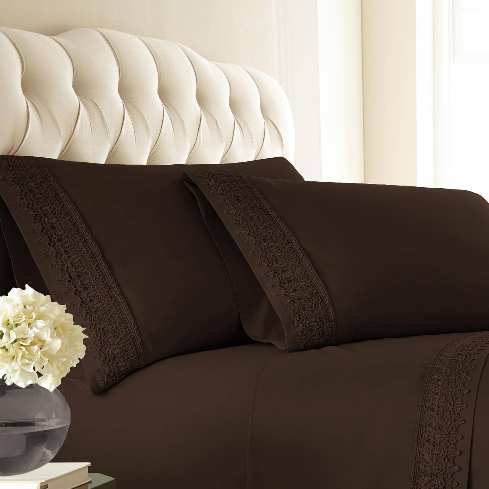 Vilano Lace Hem Pillow Cases