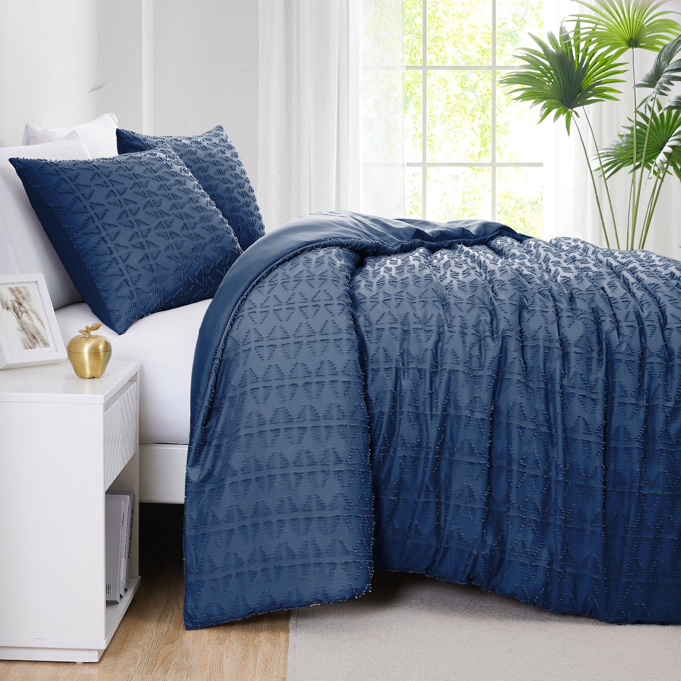 #color_navy-blue-clipped-jacquard