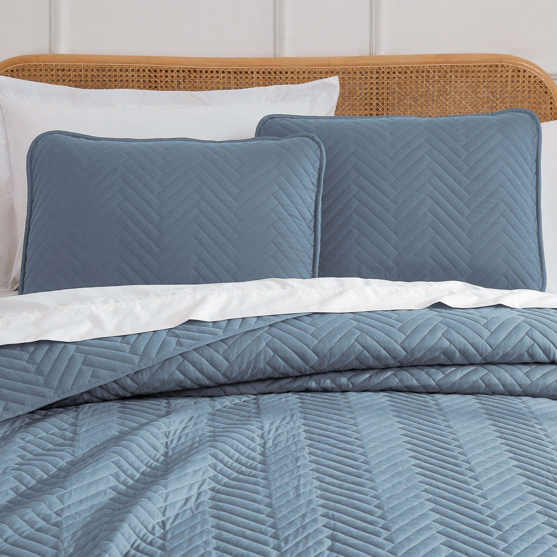 Chevron Oversized Quilt Set