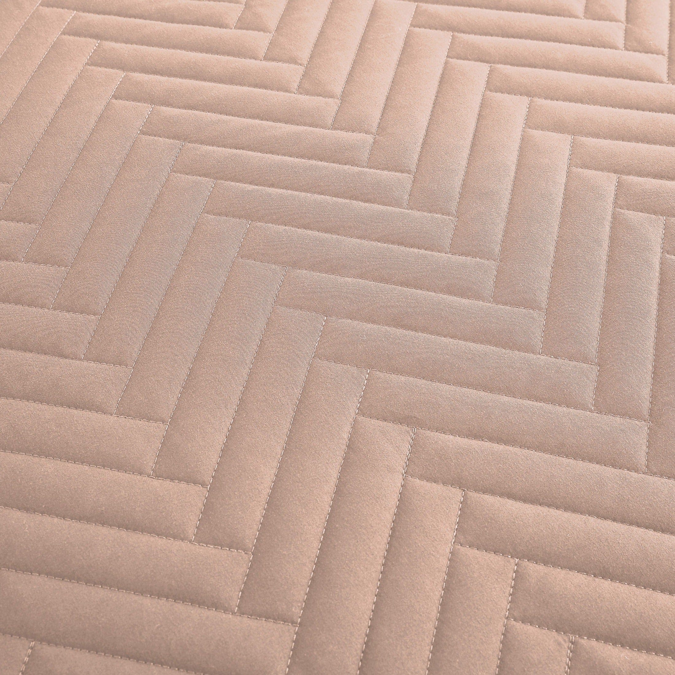 Chevron Oversized Quilt Set