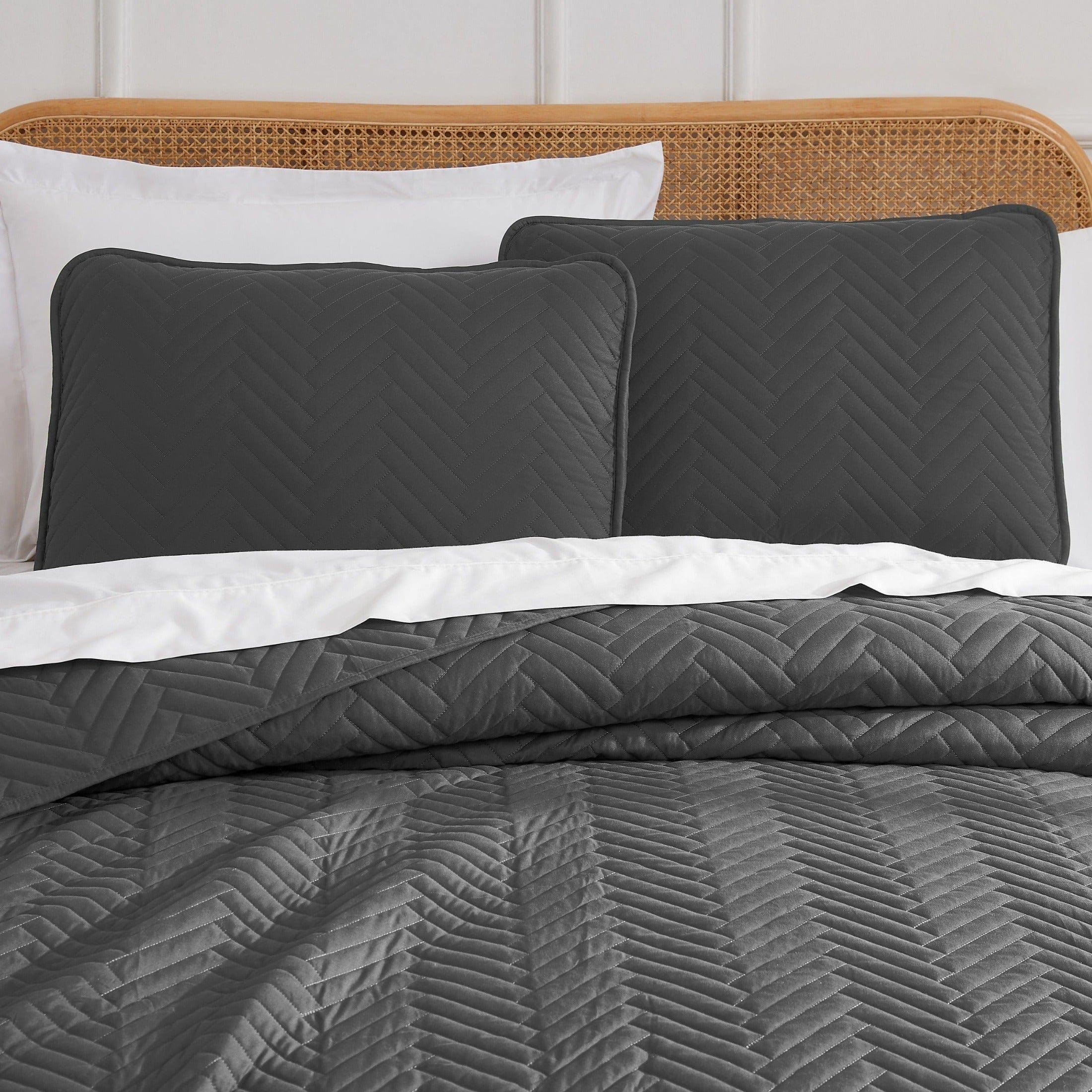 Chevron Oversized Quilt Set