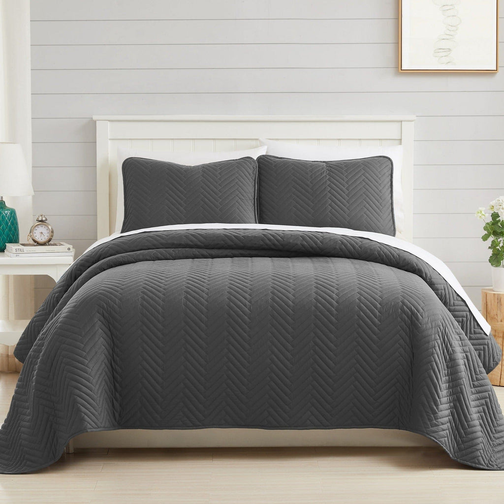 Chevron Oversized Quilt Set