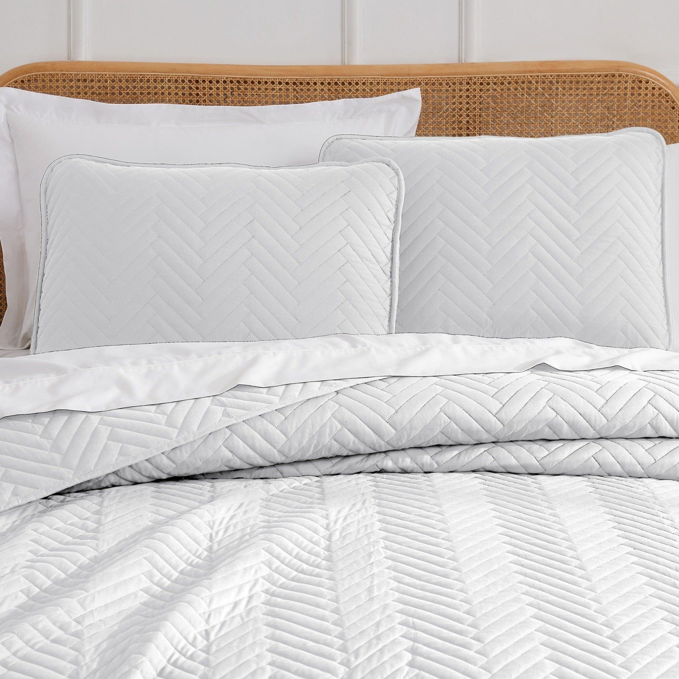 Chevron Oversized Quilt Set