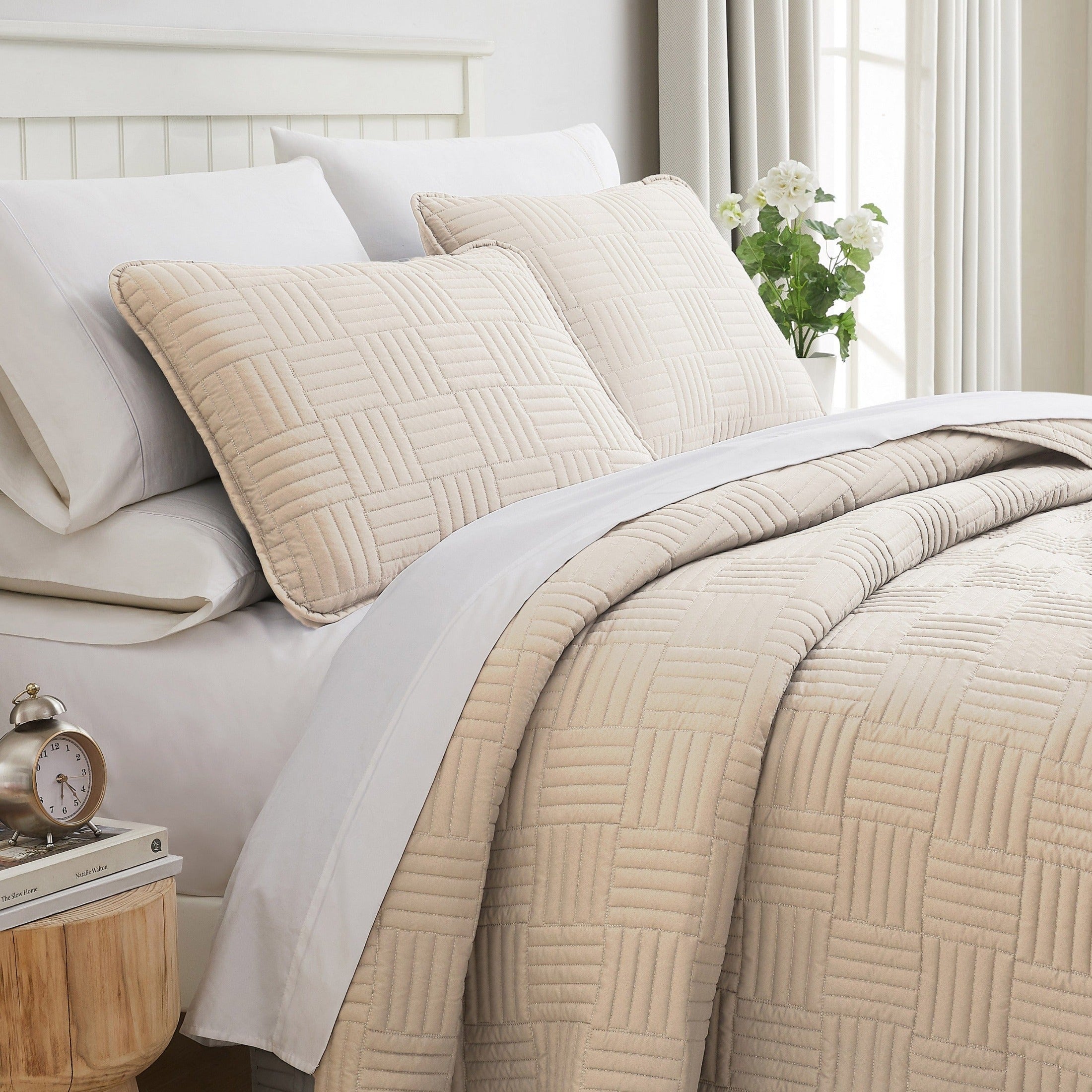 #color_grid-taupe