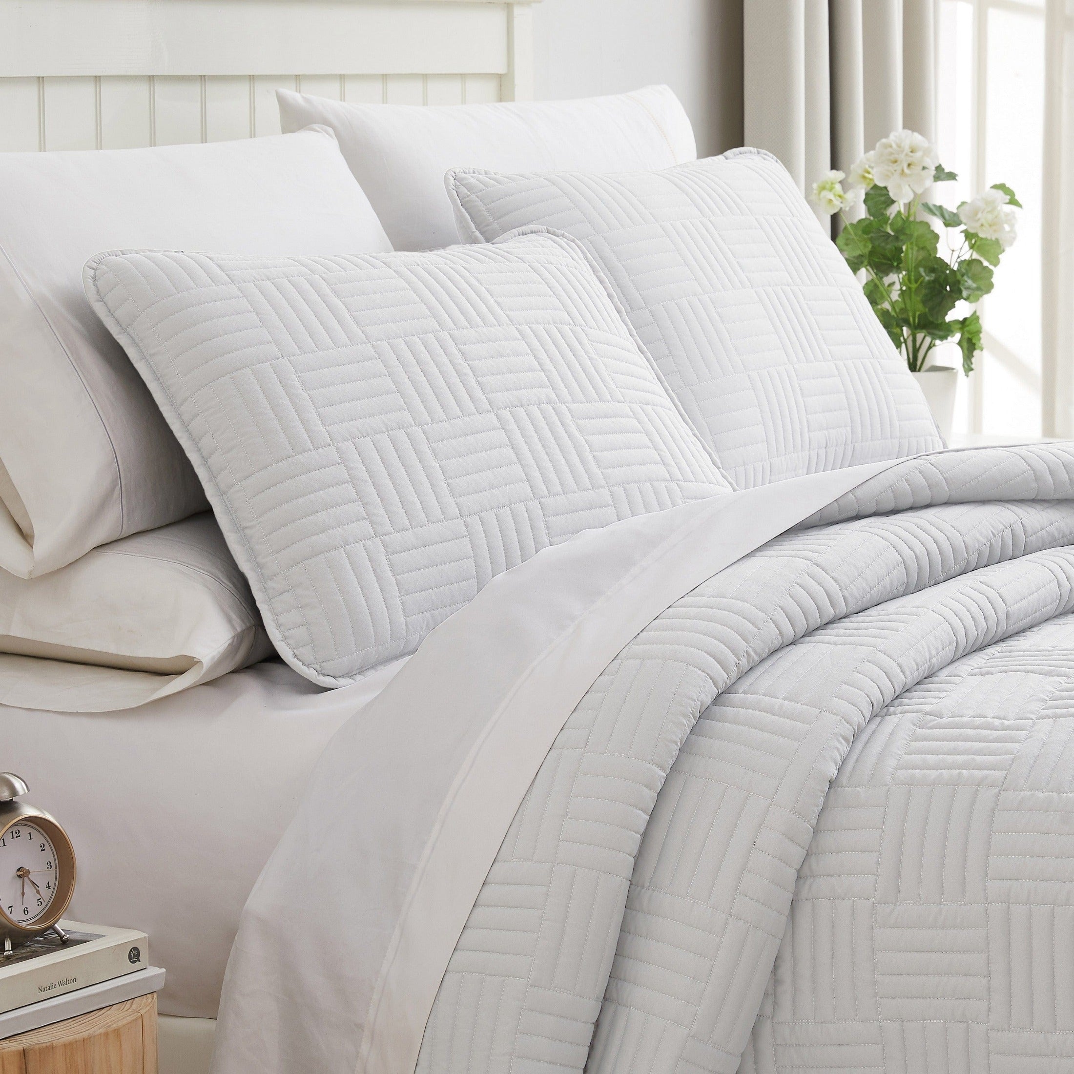 Side View of Grid Oversized Quilt Set in White#color_grid-white