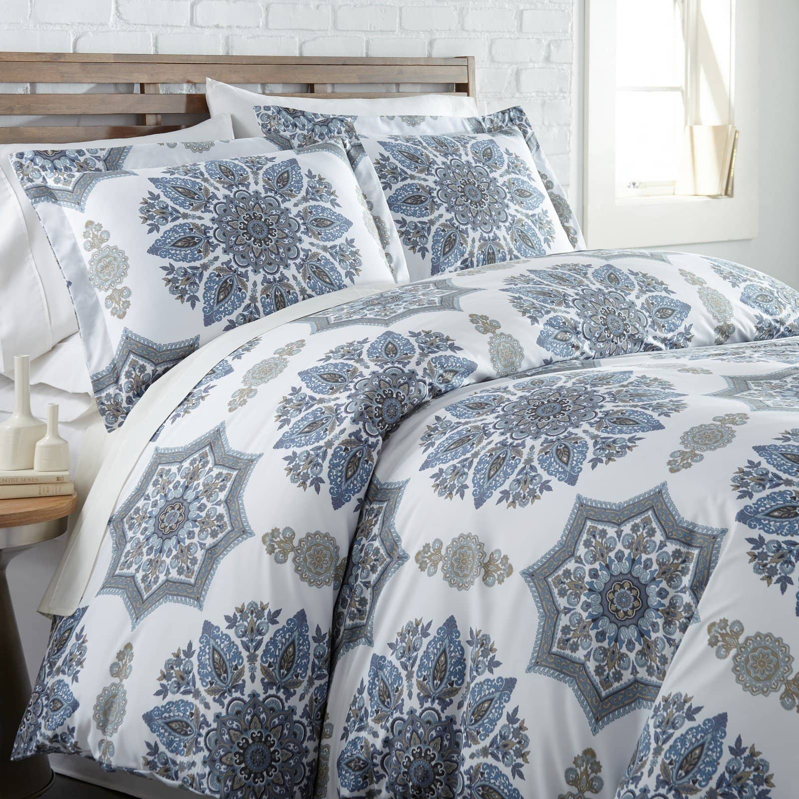Infinity Comforter and Sham Set in Blue#color_infinity-blue