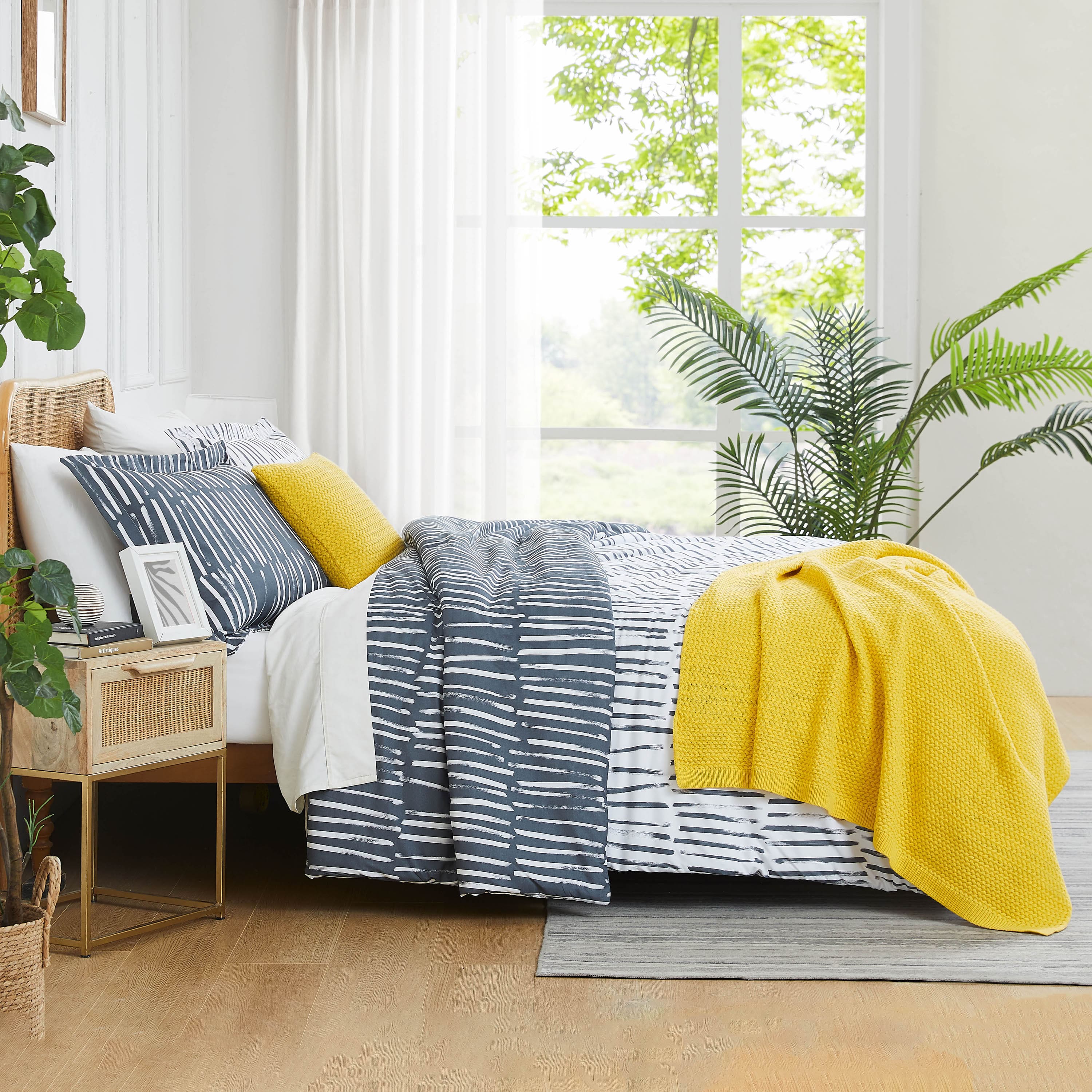 Side View of spirit 5-Piece Comforter Set in charcoal#color_spirit-charcoal
