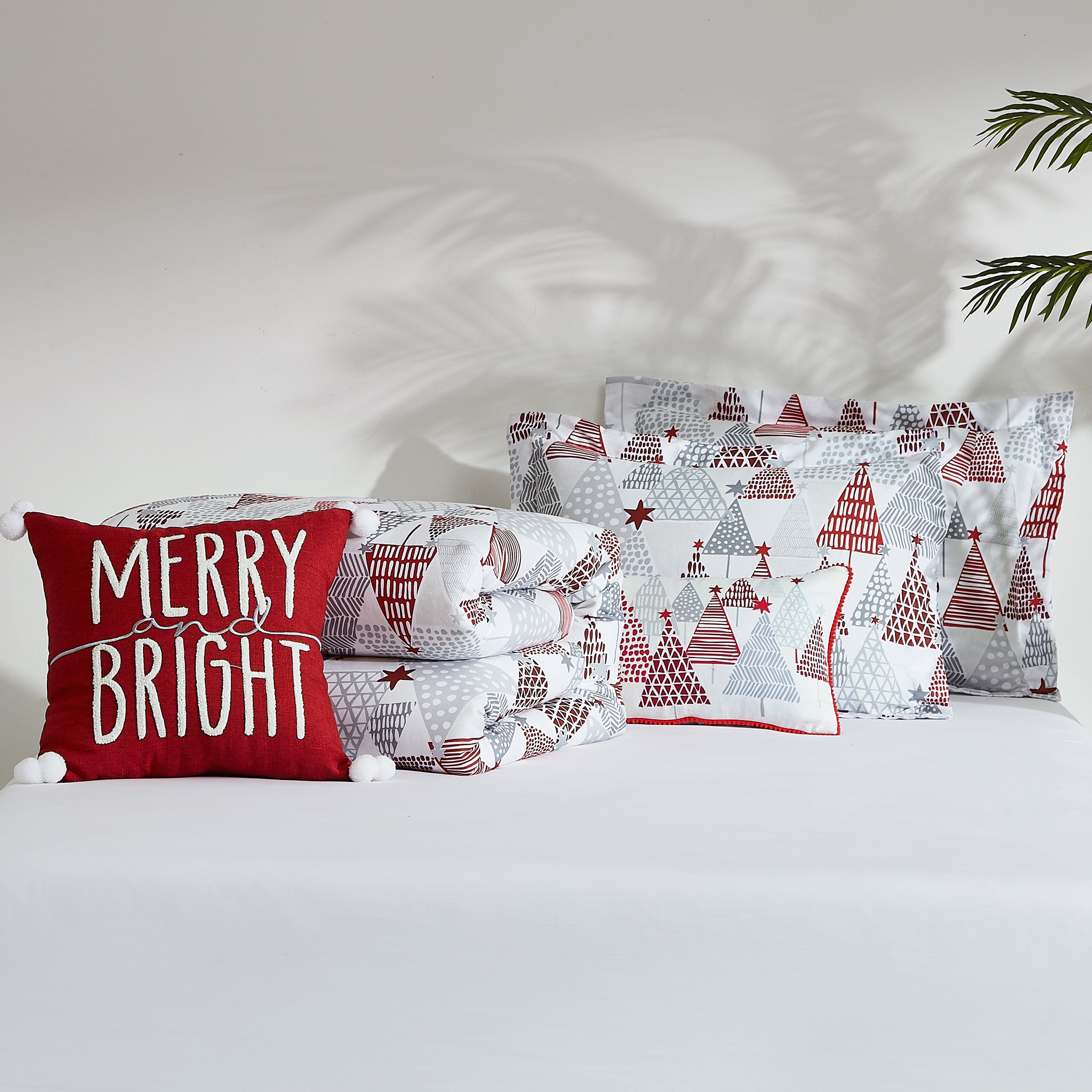 Merry and Bright 6-Piece Comforter Bedding Set