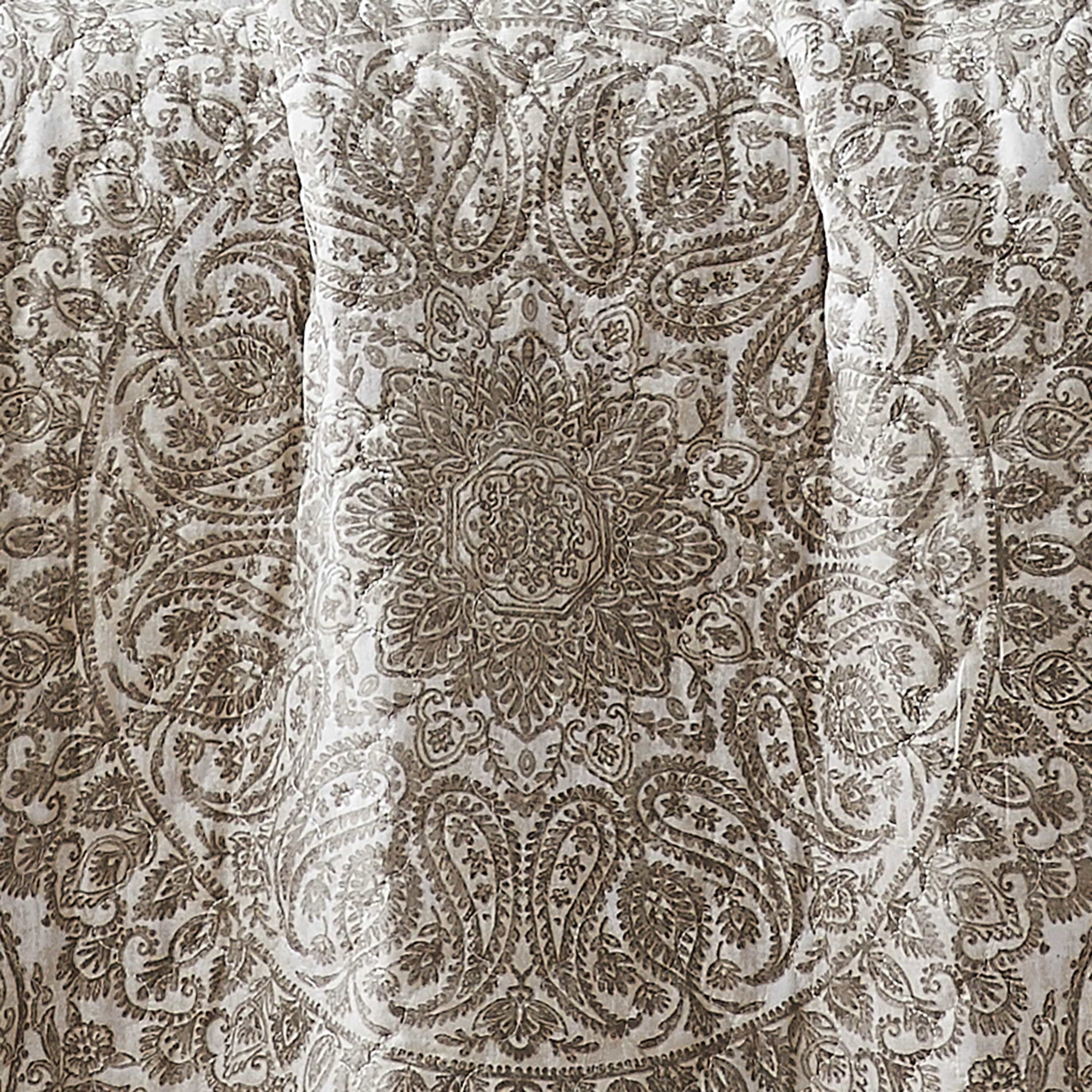 Ashanti 7-Piece Quilt Bedding Set