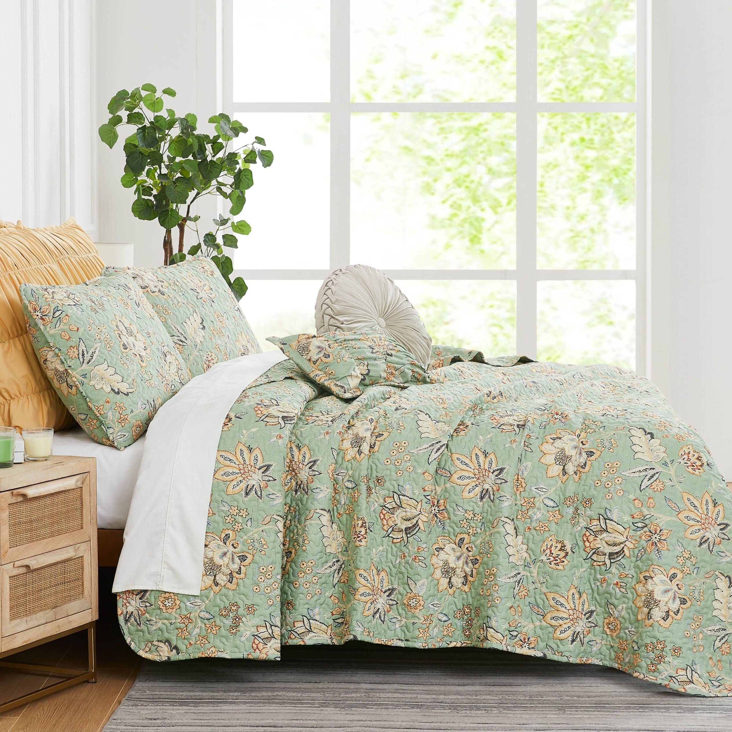 Jacobean Willow 7-Piece Quilt Bedding Set