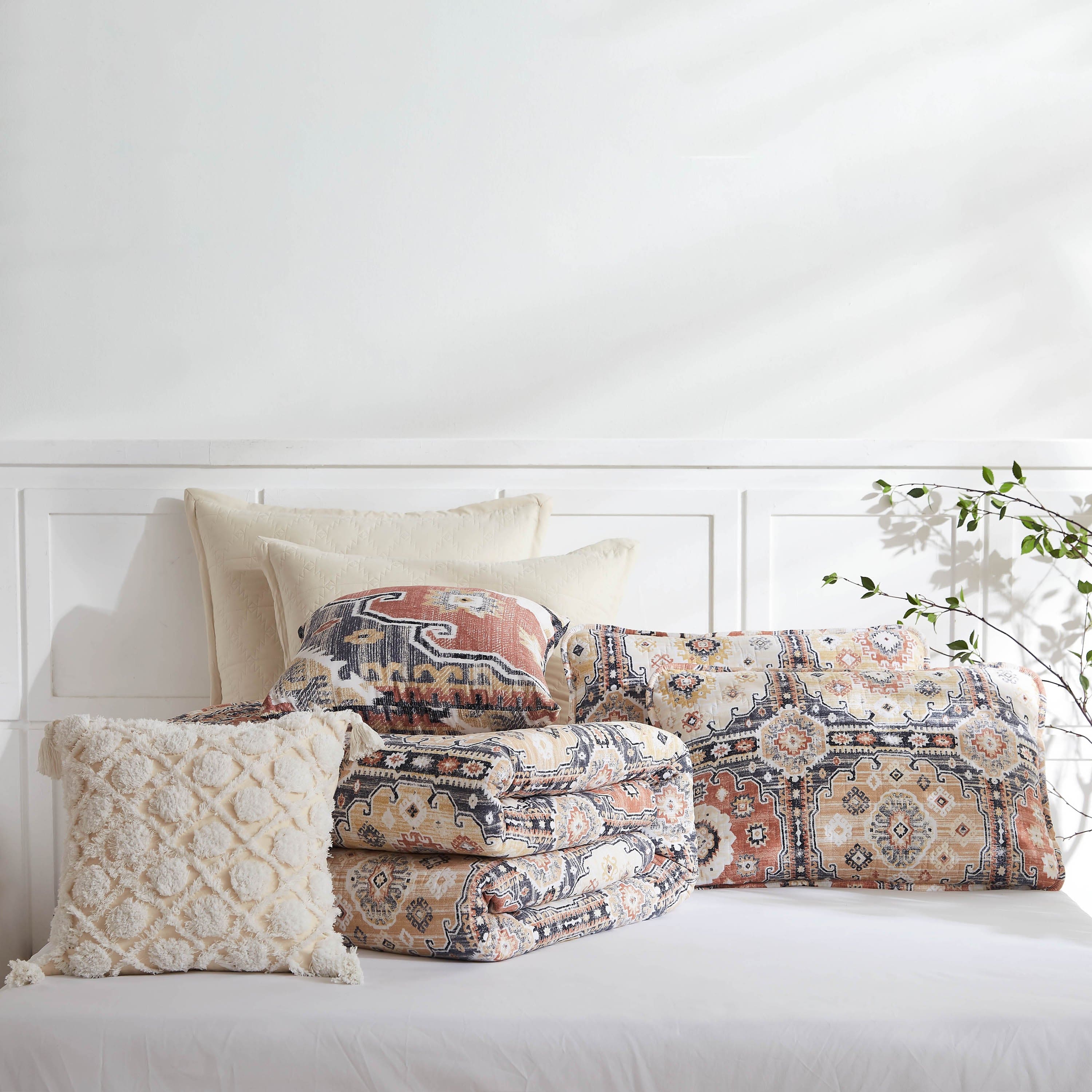 Kilim 7-Piece Quilt Bedding Set