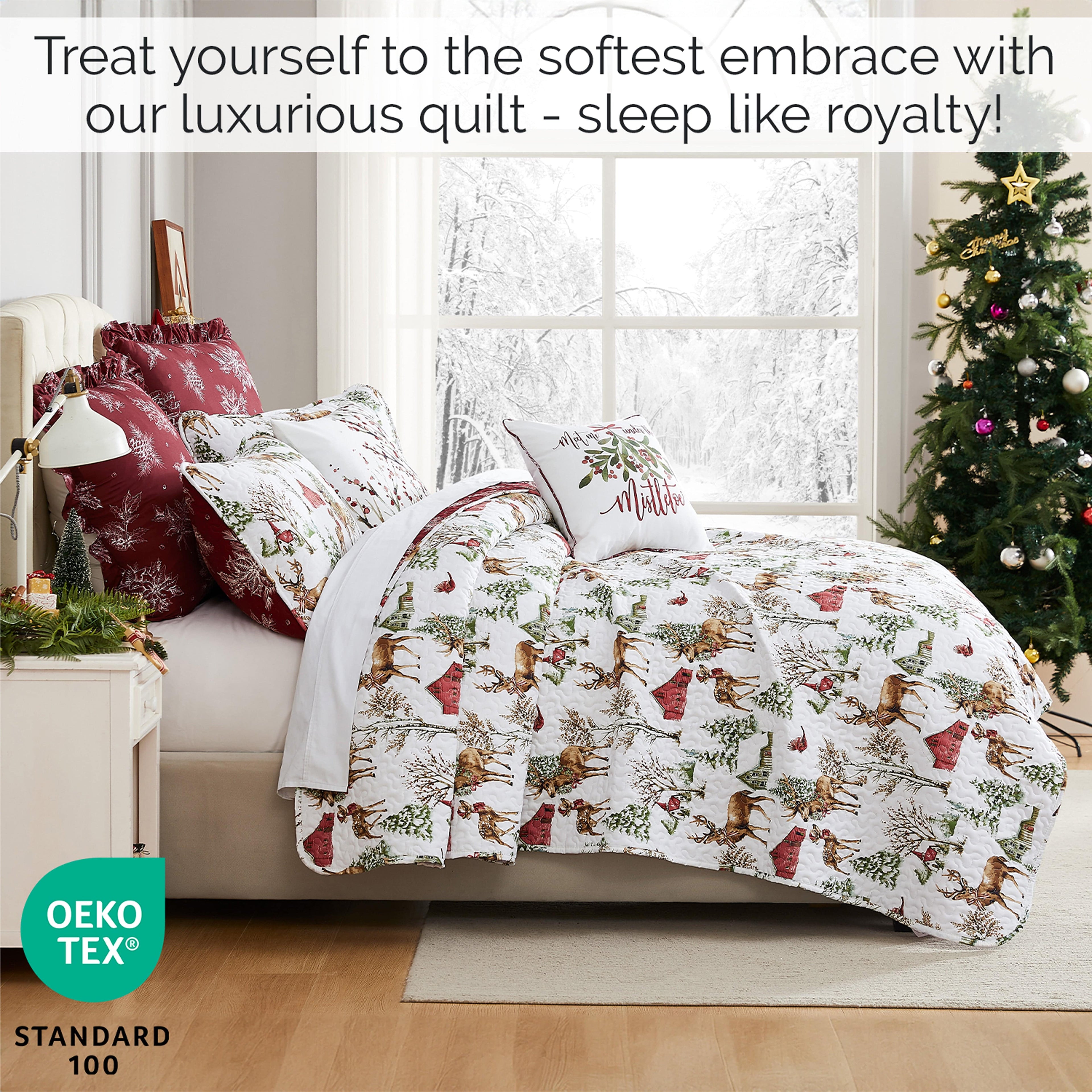 White Christmas Reversible 7-Piece Quilt Bedding Set
