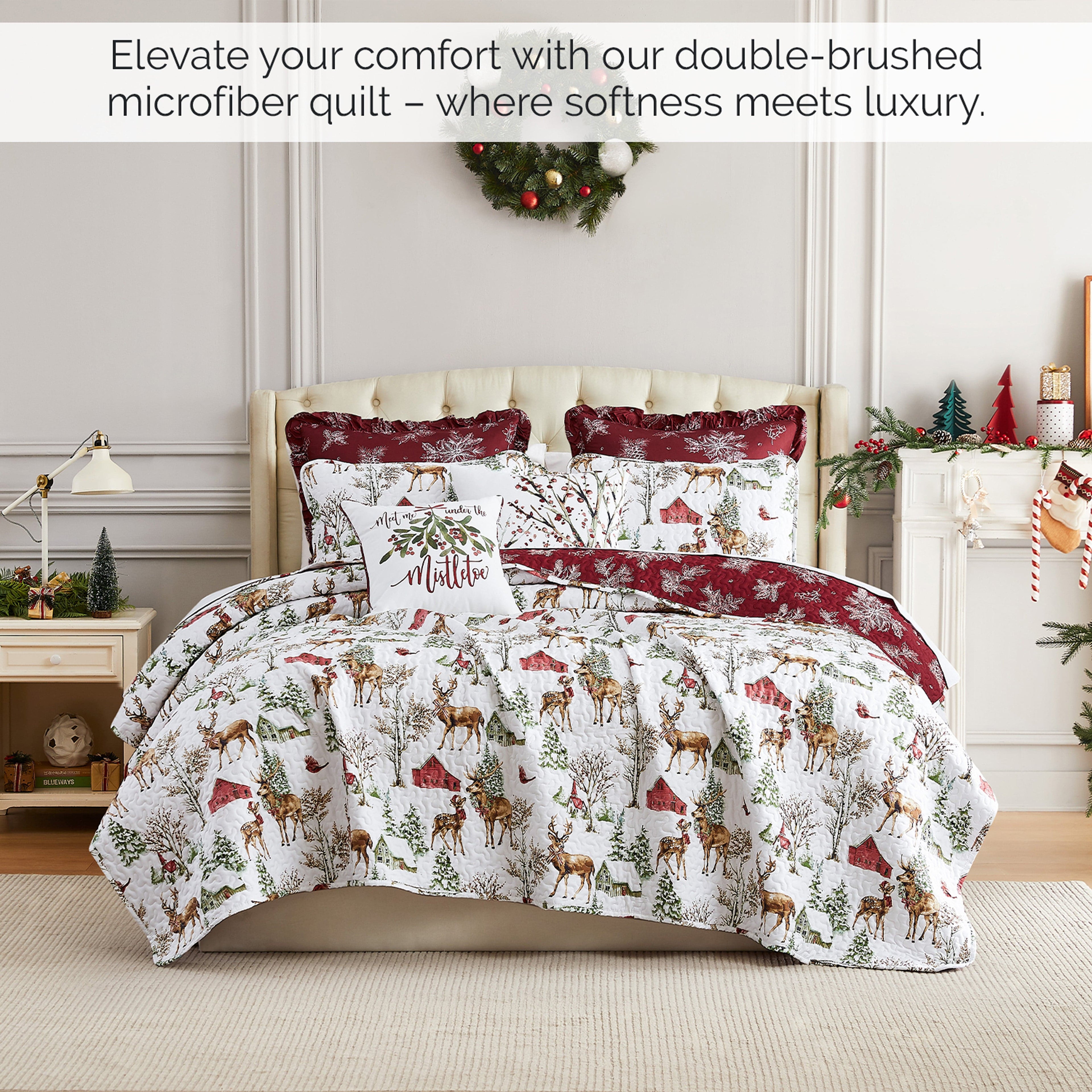 White Christmas Reversible 7-Piece Quilt Bedding Set