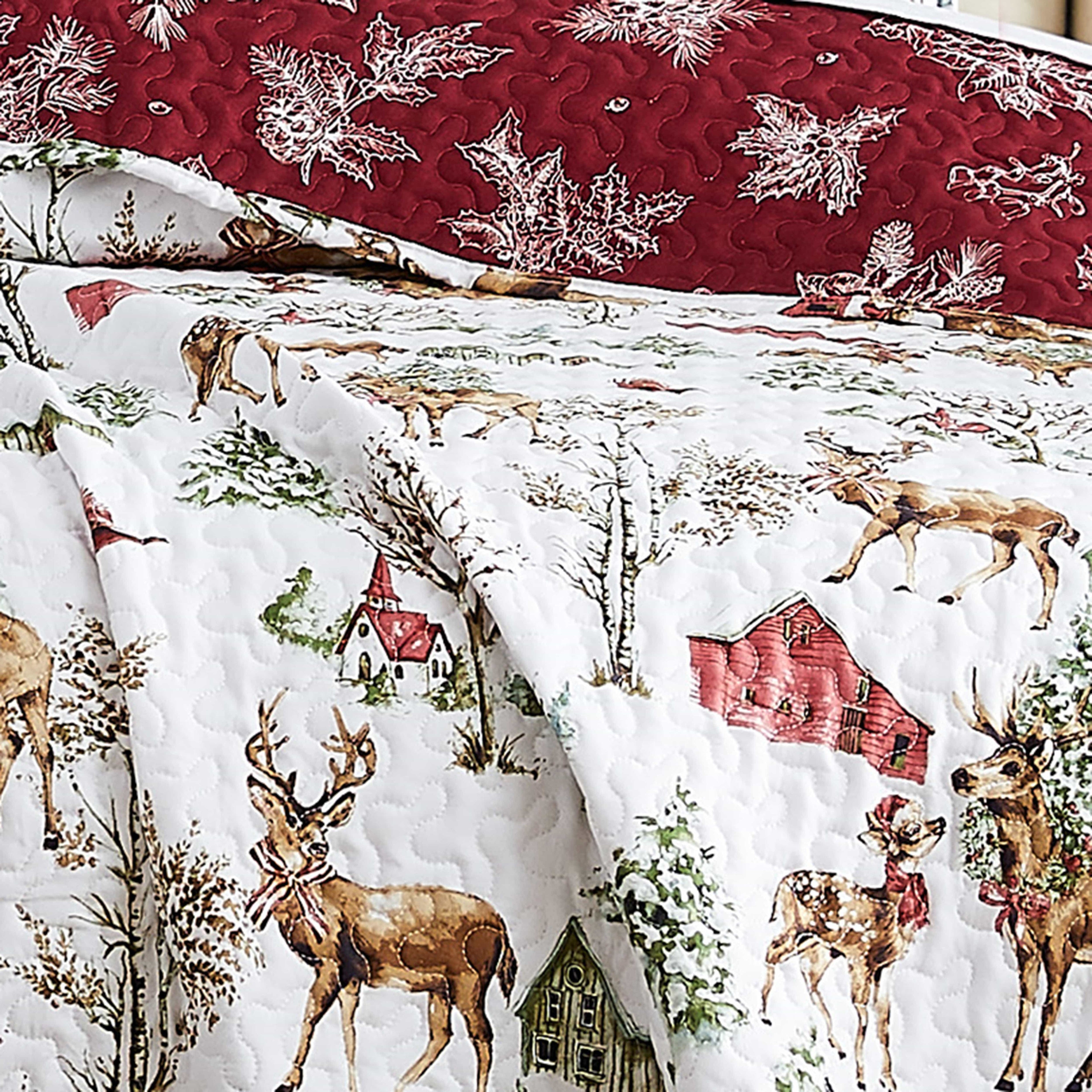 White Christmas Reversible 7-Piece Quilt Bedding Set