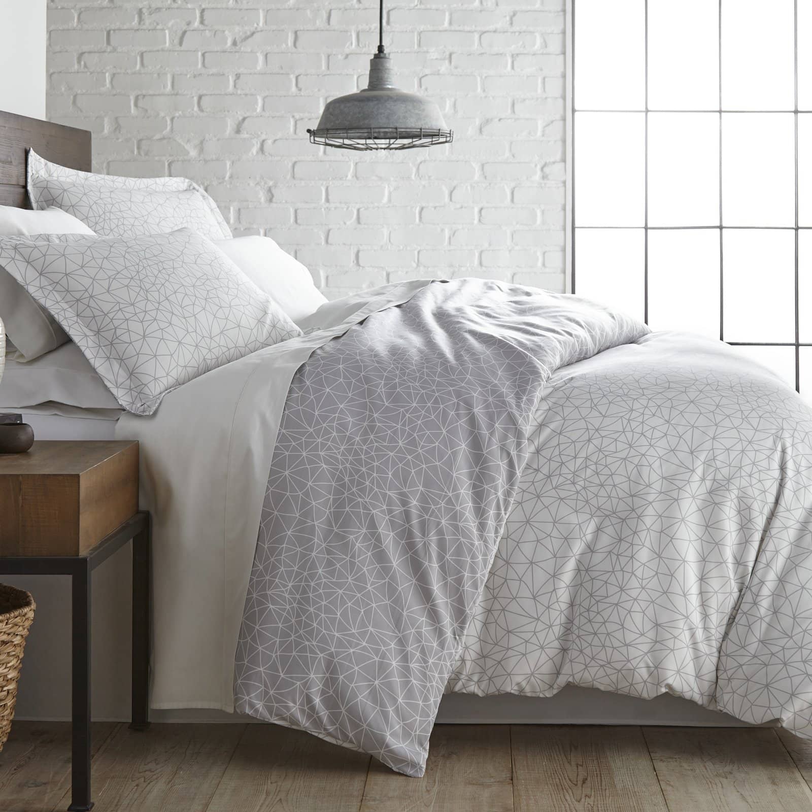 Geometric Maze Comforter Set in Grey#color_geometric-maze-grey