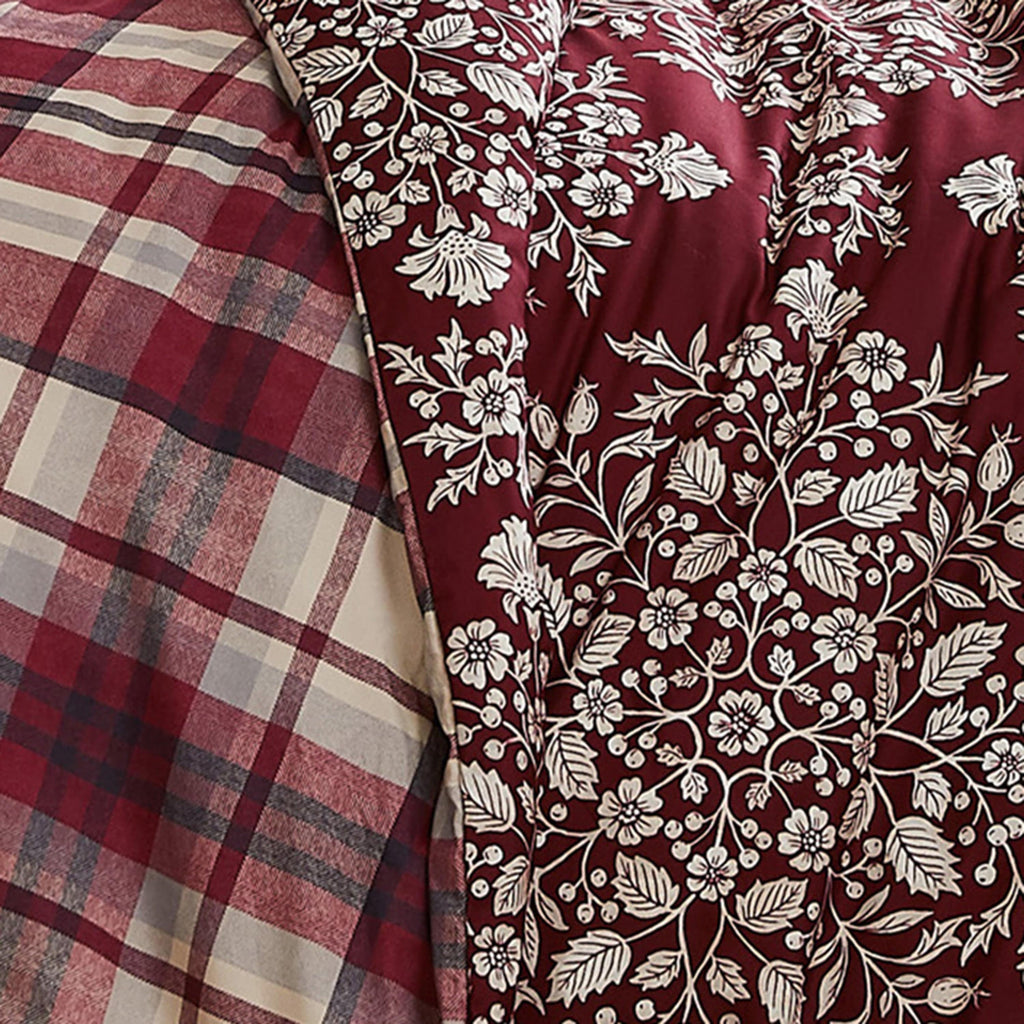 Christmas Carol Reversible Comforter Set