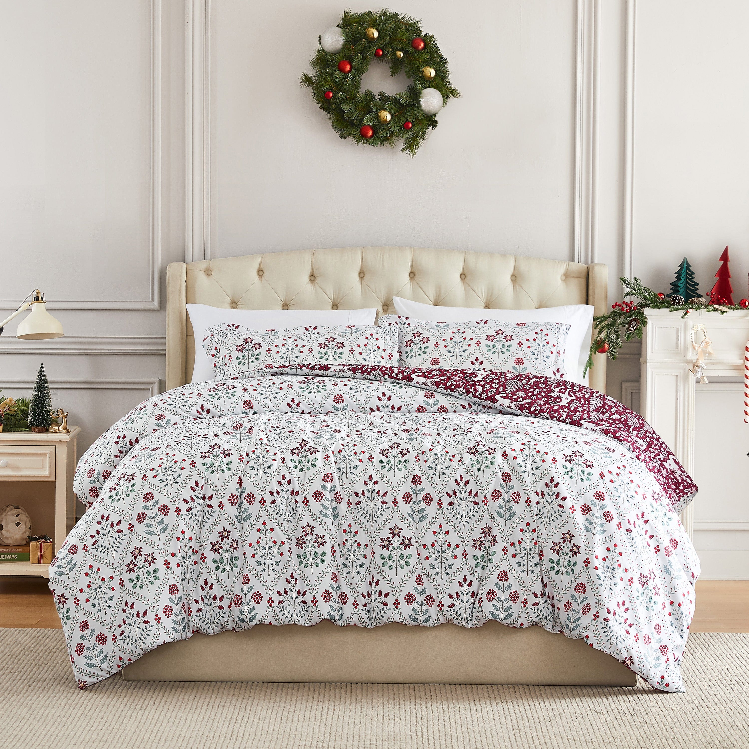 Holiday Harmony Reversible Comforter Set