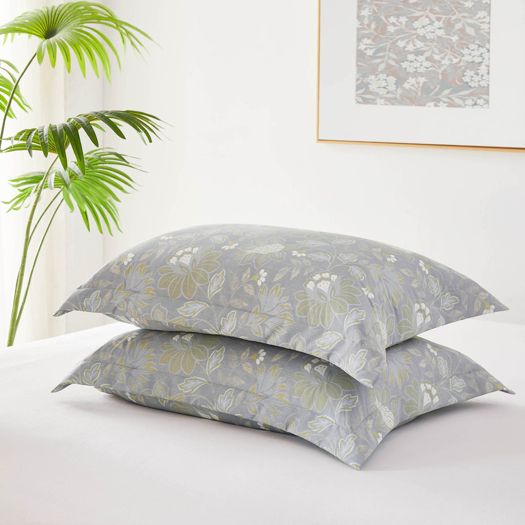 Infinite Blossom Comforter Set