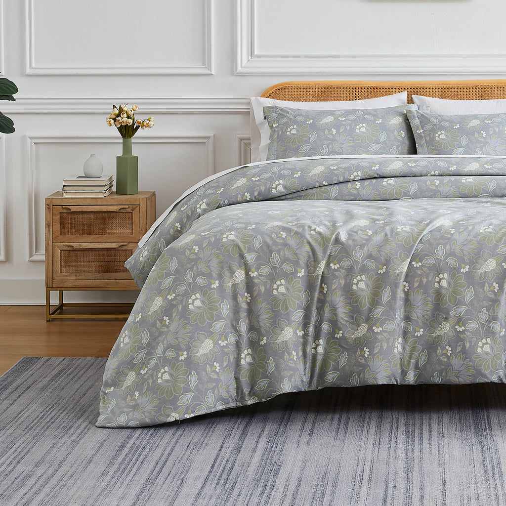 Infinite Blossom Comforter Set